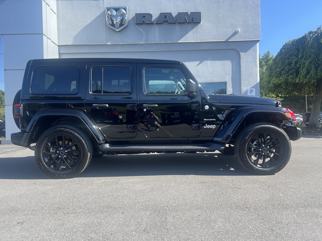 Used 2024 Jeep Wrangler 4xe Sahara SUV