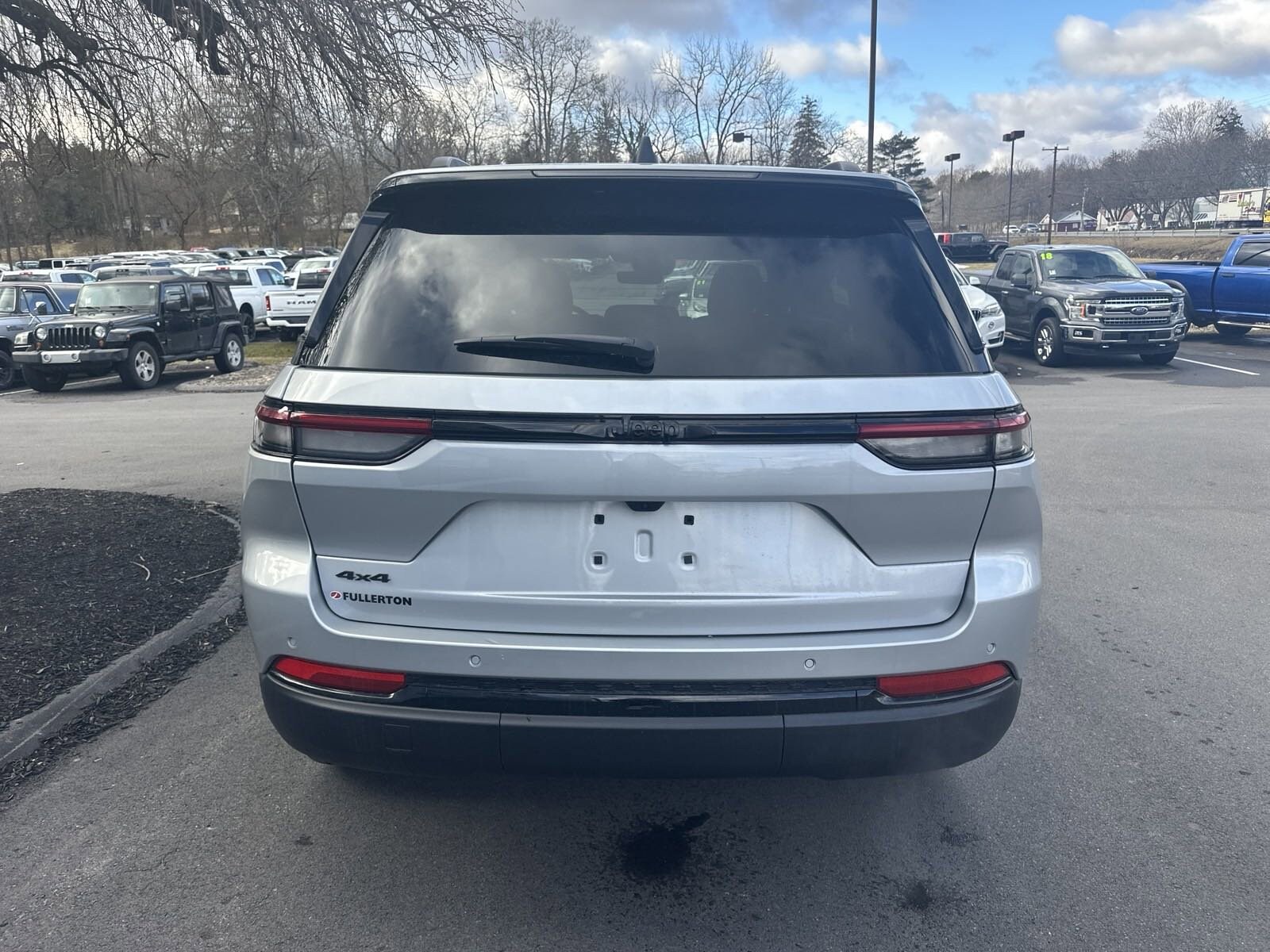 2025 Jeep Grand Cherokee Altitude X photo 4
