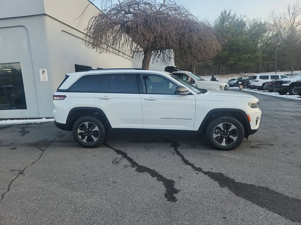 Used 2022 Jeep Grand Cherokee 4xe Base SUV