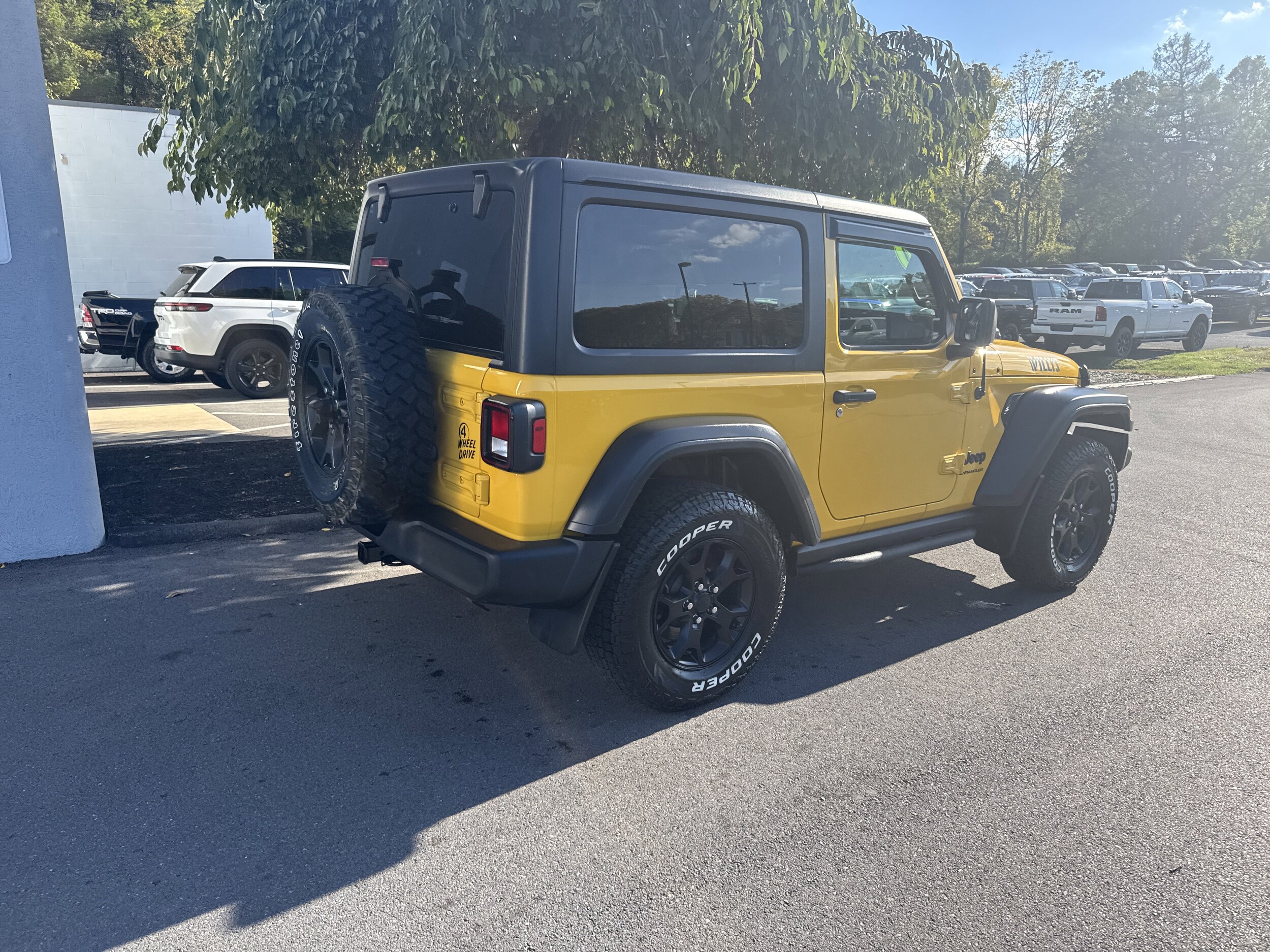 2020 Jeep Wrangler Willys Sport photo 3