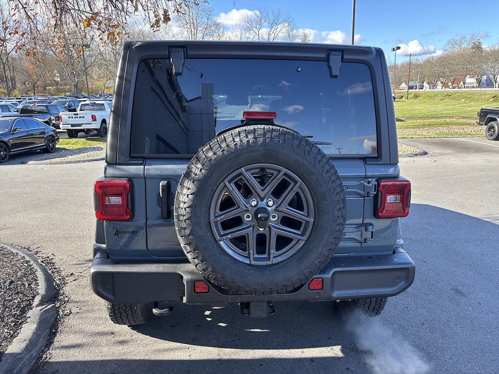 New 2026 Jeep Wrangler 4-DOOR SPORT S Sport Utility