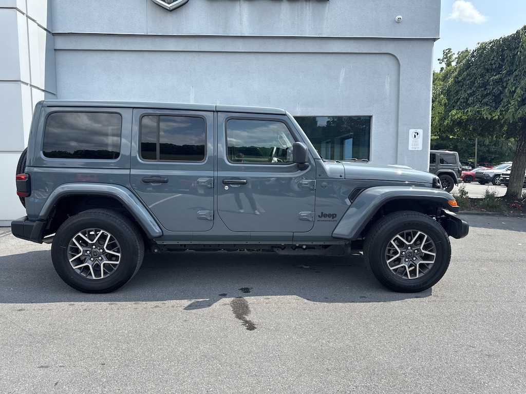 Used 2026 Jeep Wrangler Sahara SUV