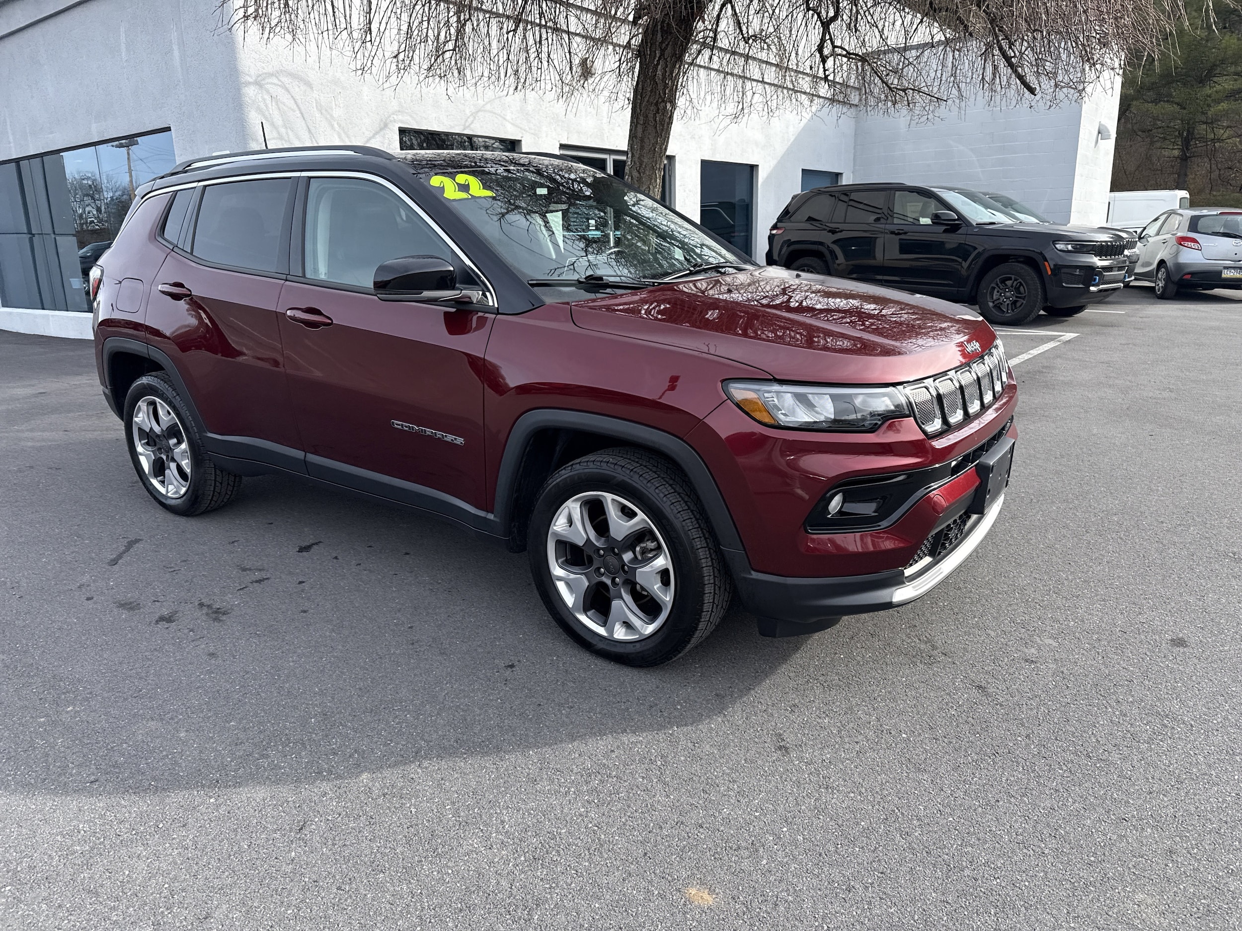 2022 Jeep Compass Limited's photo