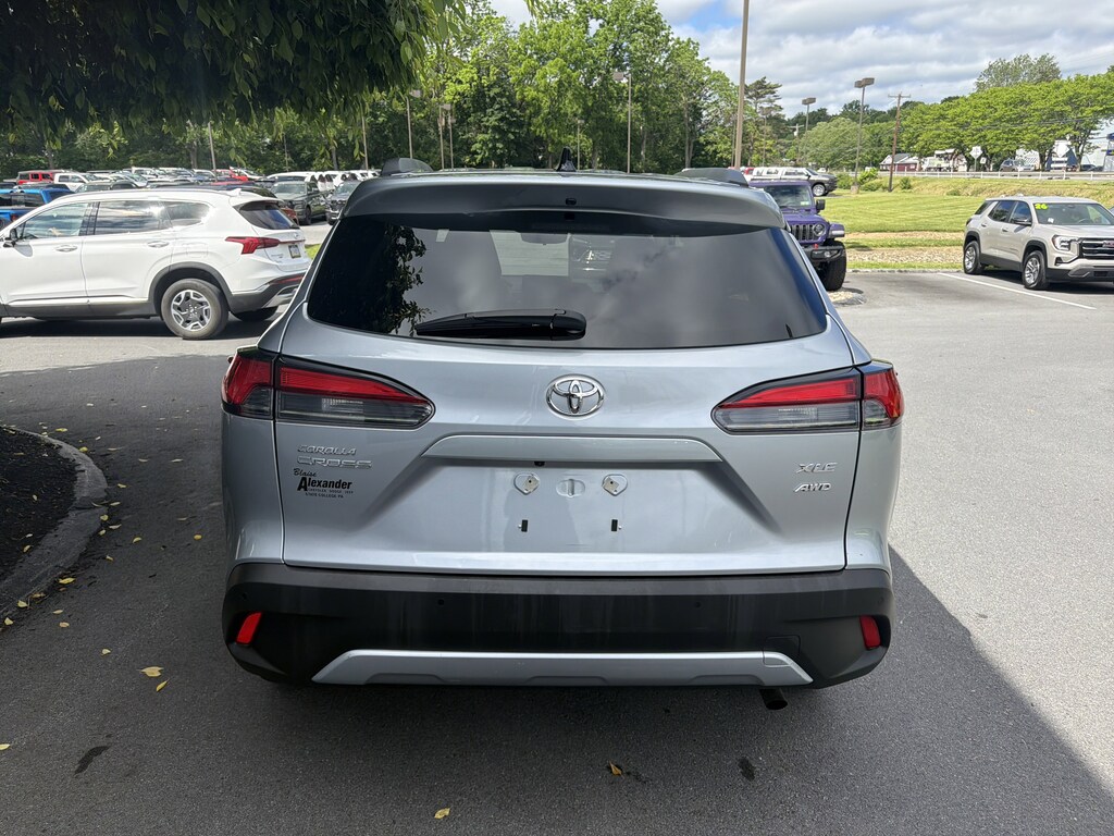 Used 2025 Toyota Corolla Cross XLE SUV