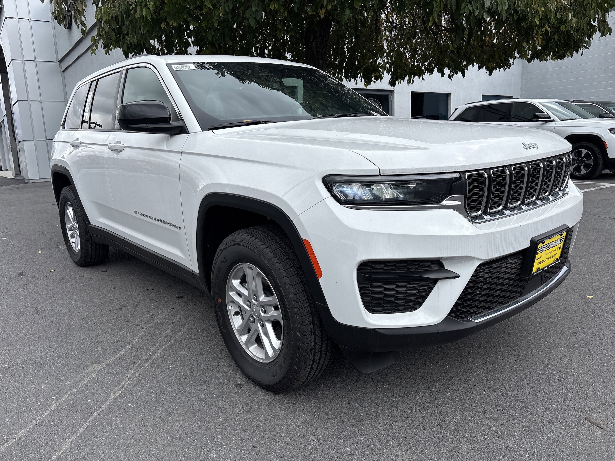 2025 Jeep Grand Cherokee Laredo's photo