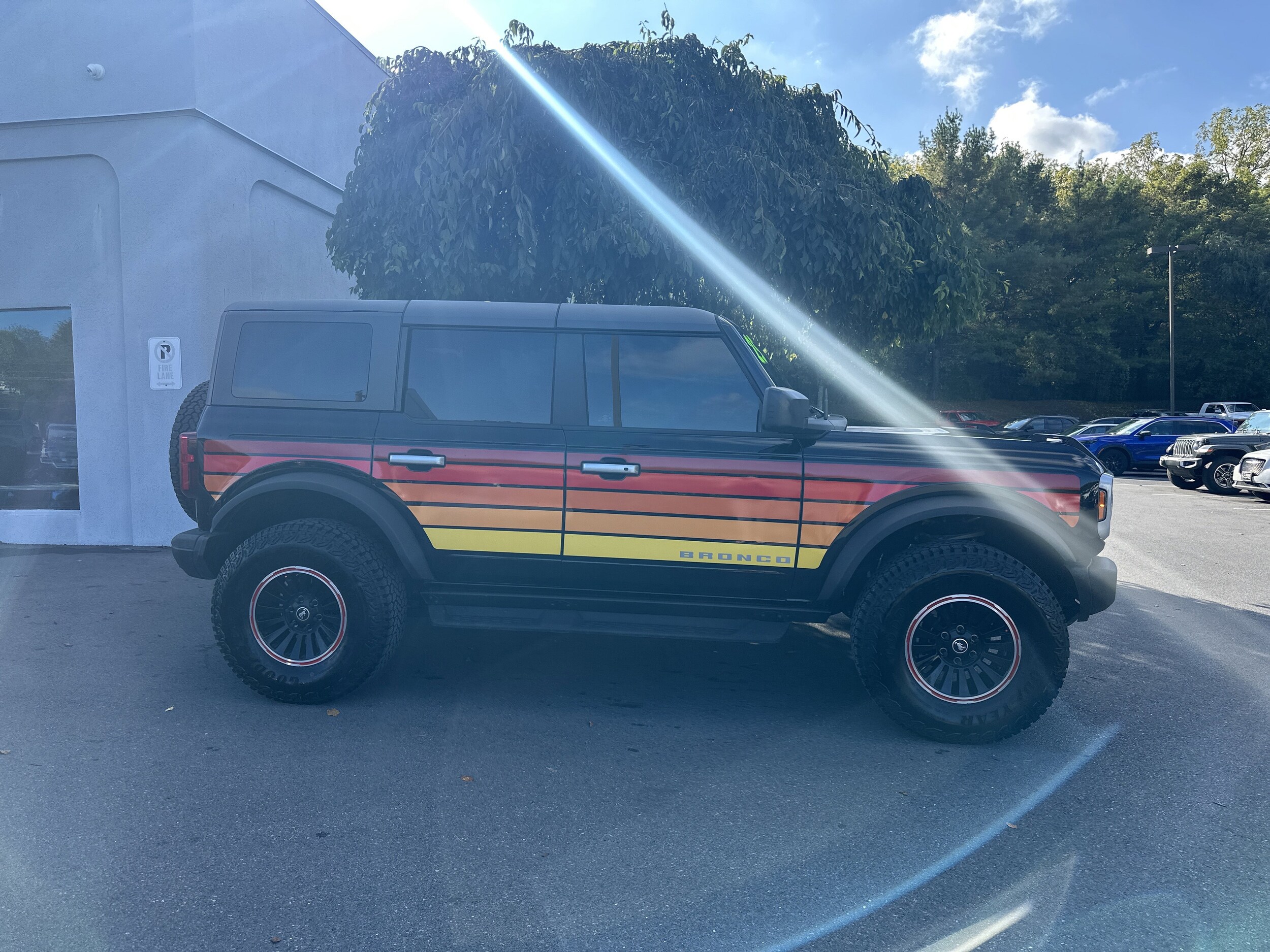 2025 Ford Bronco Big Bend photo 2