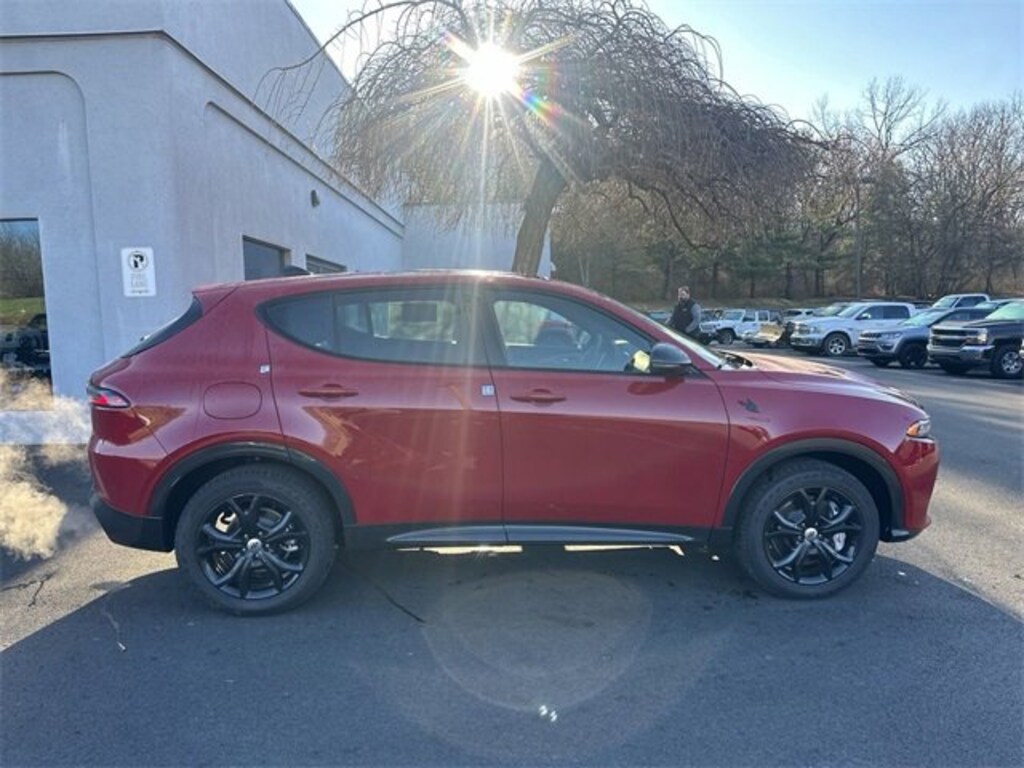 Used 2024 Dodge Hornet R/T Plus SUV