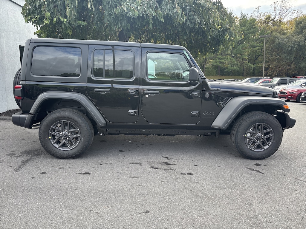 New 2026 Jeep Wrangler 4-DOOR SPORT S Sport Utility