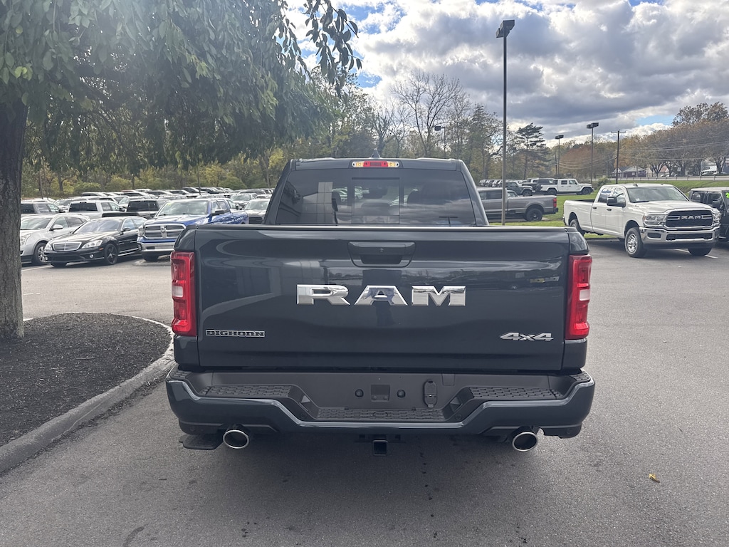 New 2026 Ram 1500 BIG HORN CREW CAB 4X4 5'7 BOX Pickup