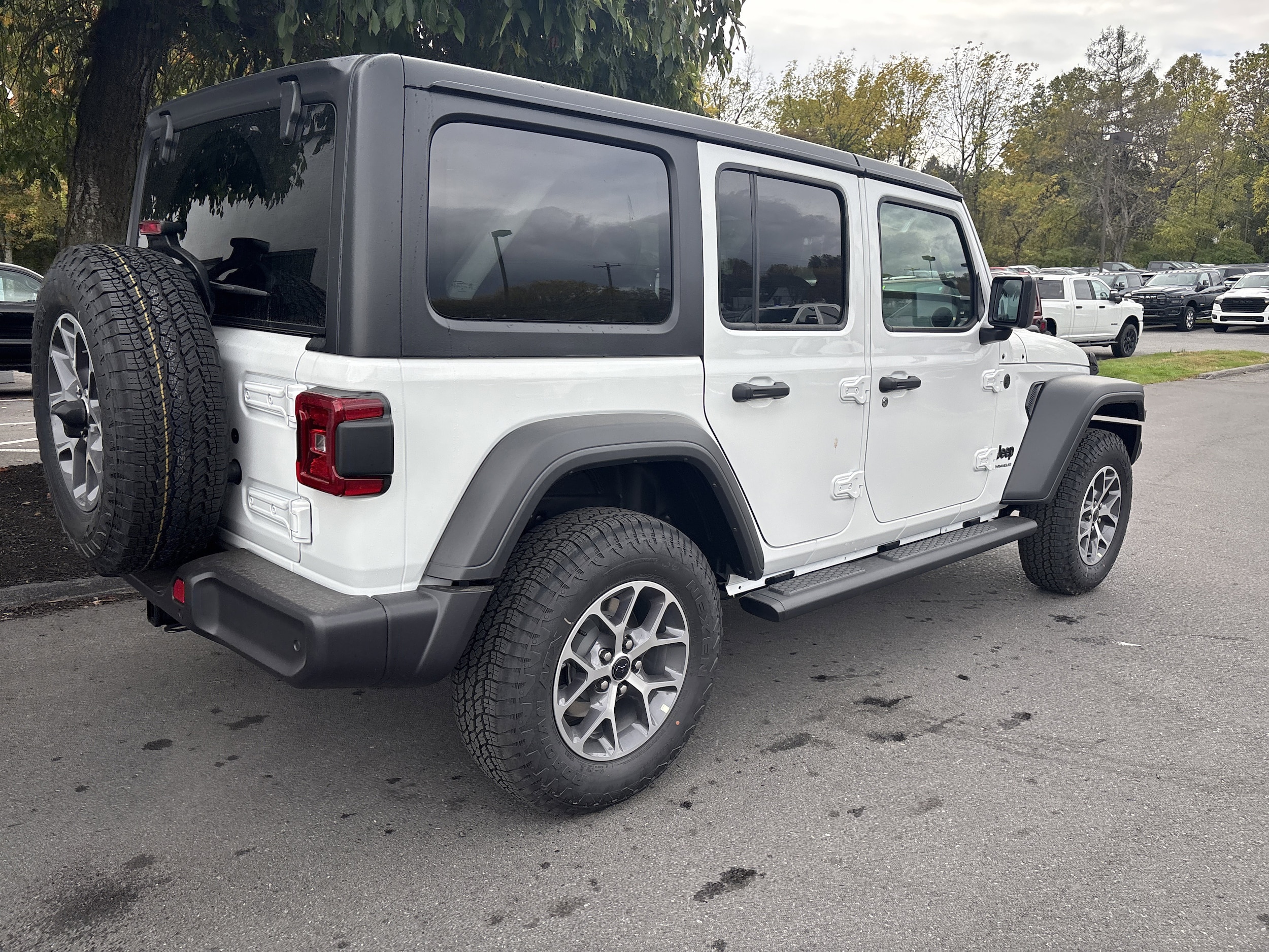 2026 Jeep Wrangler 4-Door Sport S - Photo 3