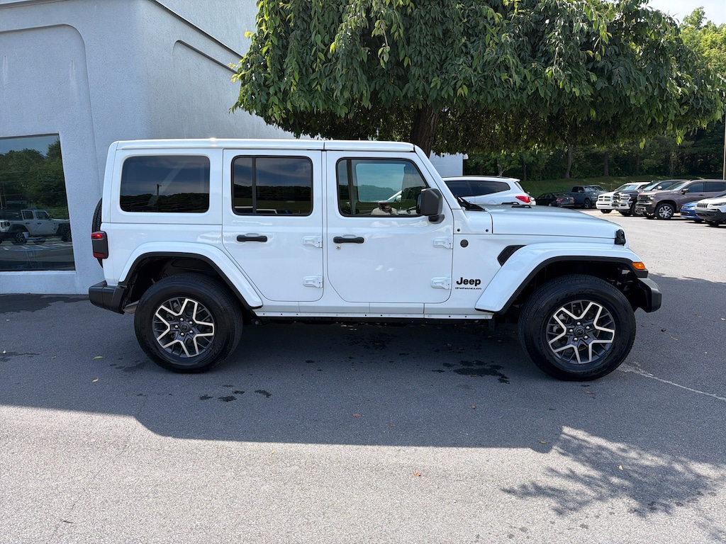 Used 2026 Jeep Wrangler Sahara SUV
