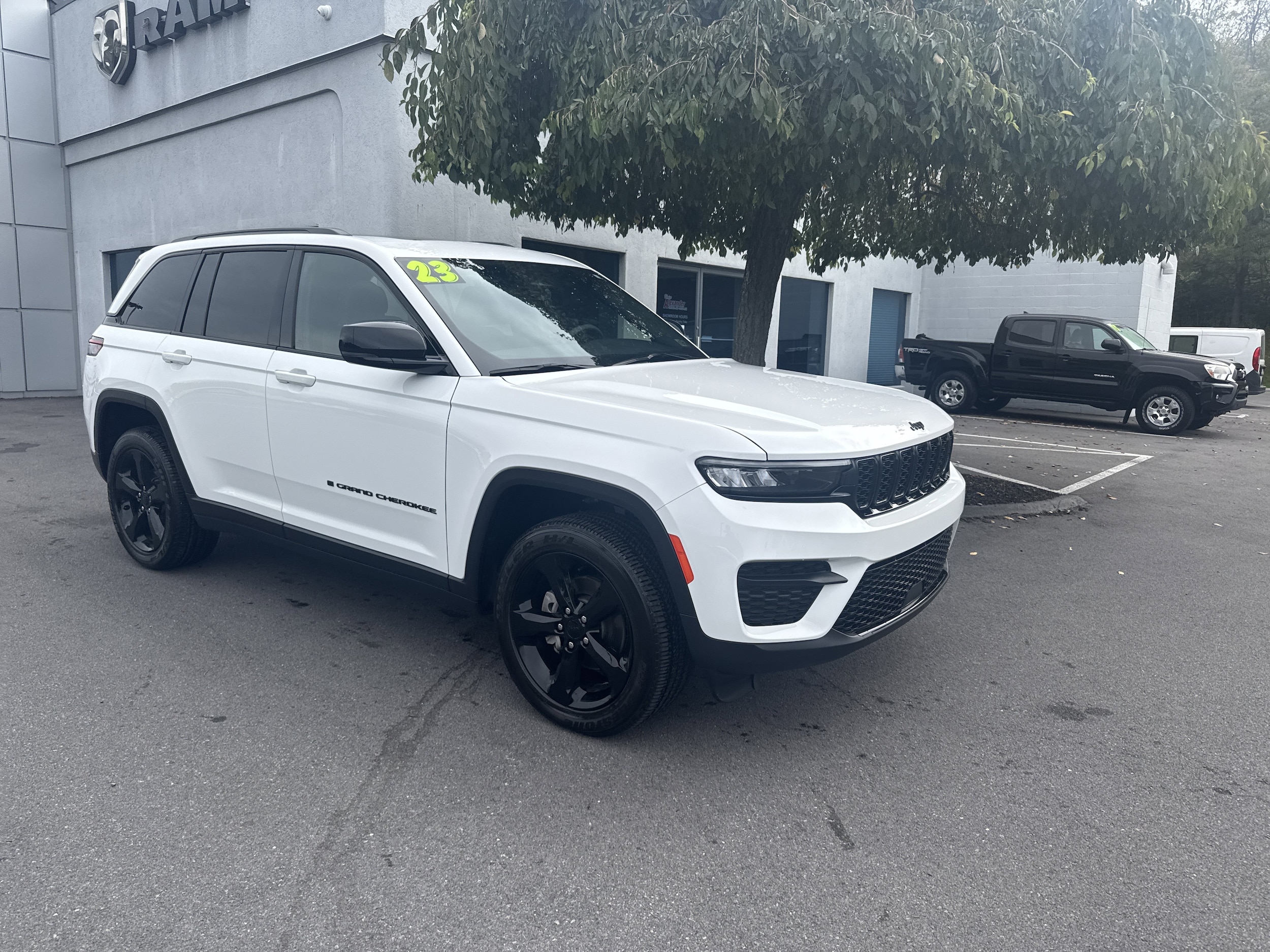 2023 Jeep Grand Cherokee Altitude