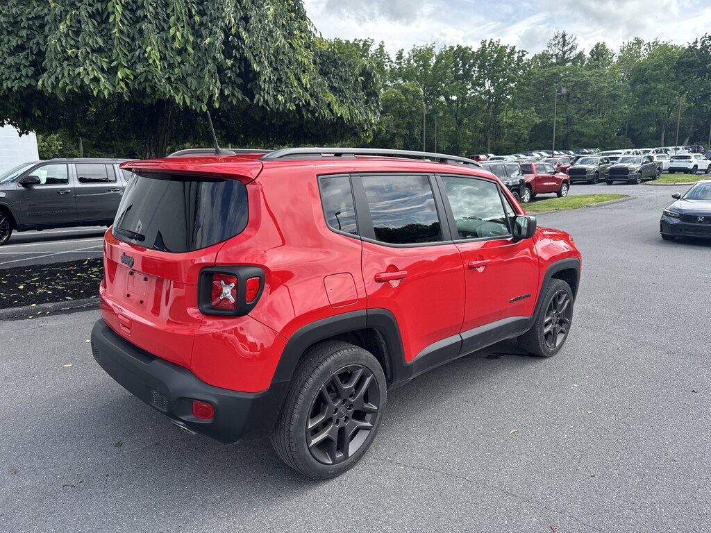 Used 2021 Jeep Renegade Latitude SUV