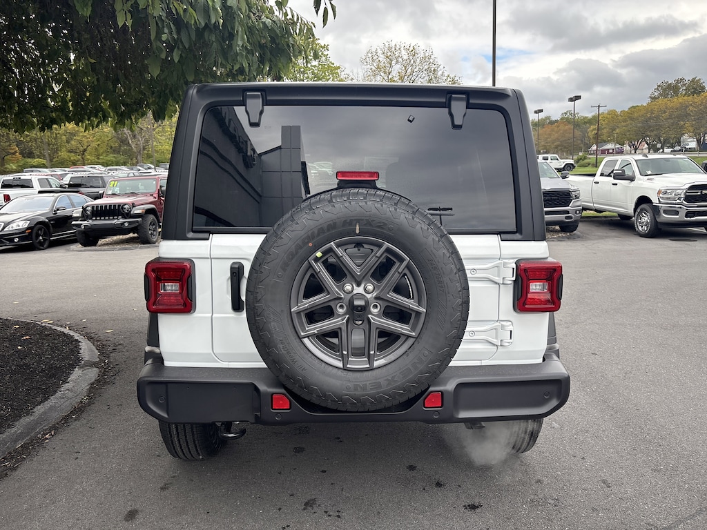 New 2026 Jeep Wrangler 4-DOOR SPORT S Sport Utility