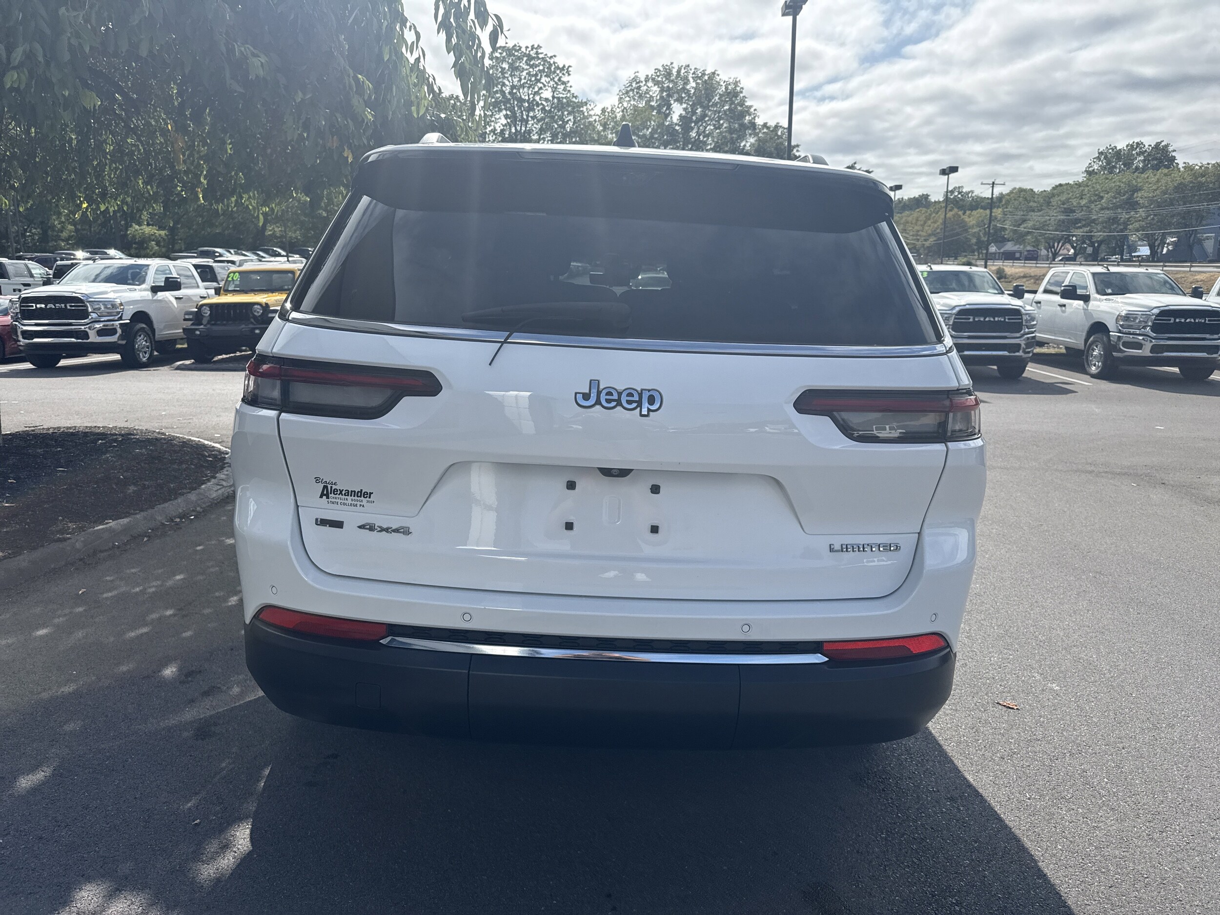 2021 Jeep Grand Cherokee Limited photo 3