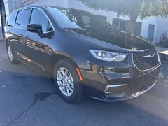 2025 Chrysler Pacifica SELECT Passenger Van