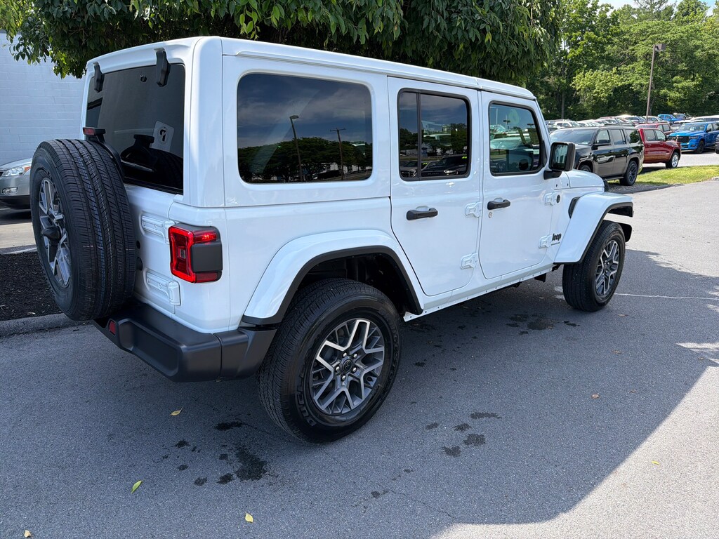 Used 2026 Jeep Wrangler Sahara SUV