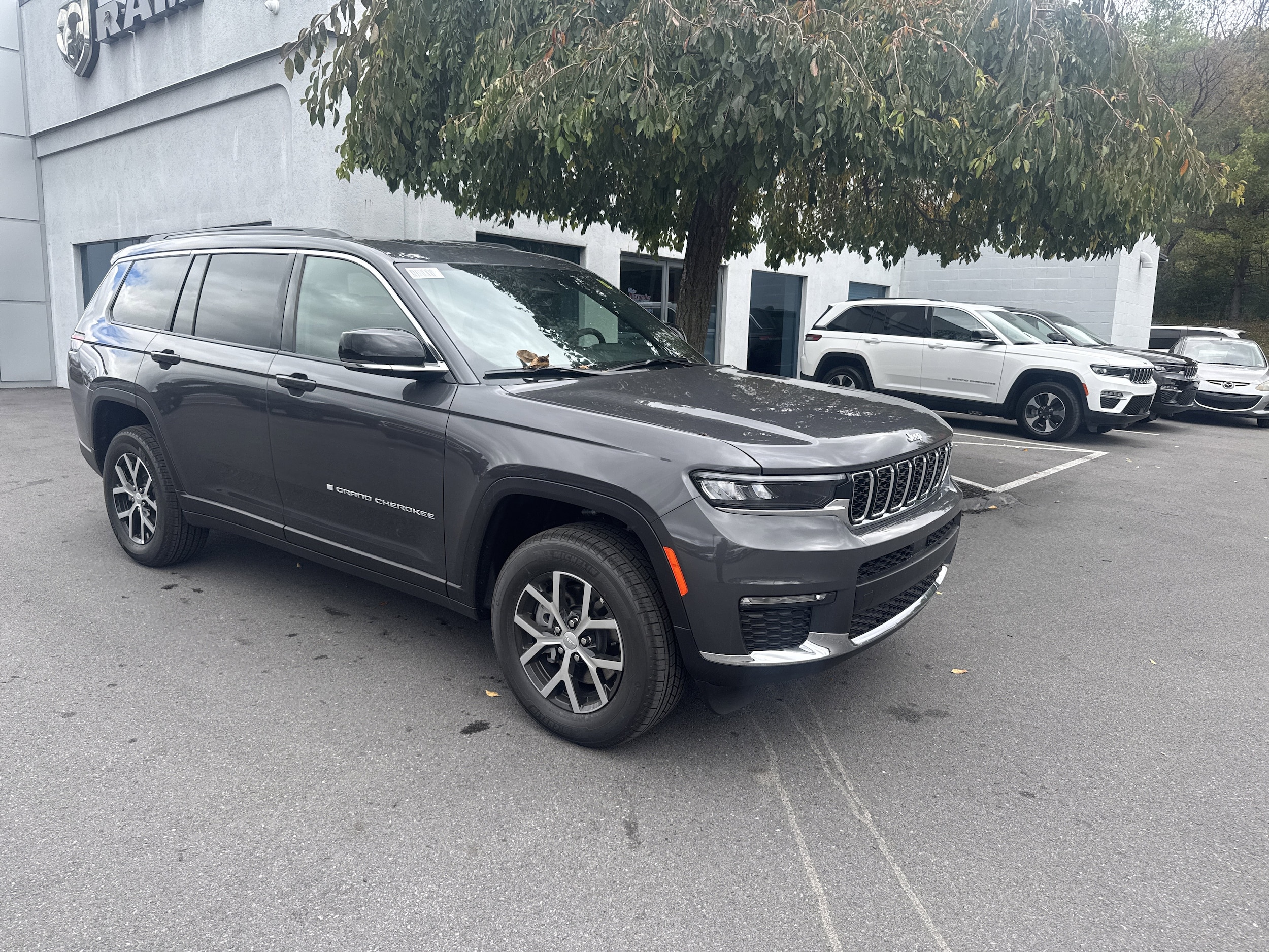 2025 Jeep Grand Cherokee L Limited's photo