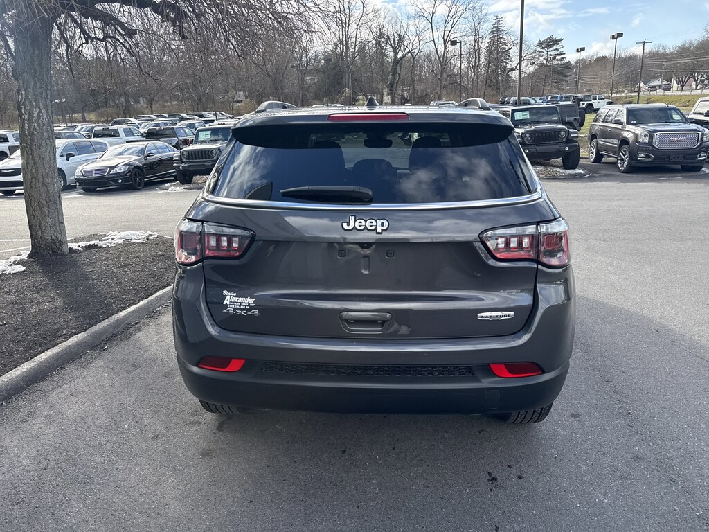 Used 2024 Jeep Compass Latitude SUV