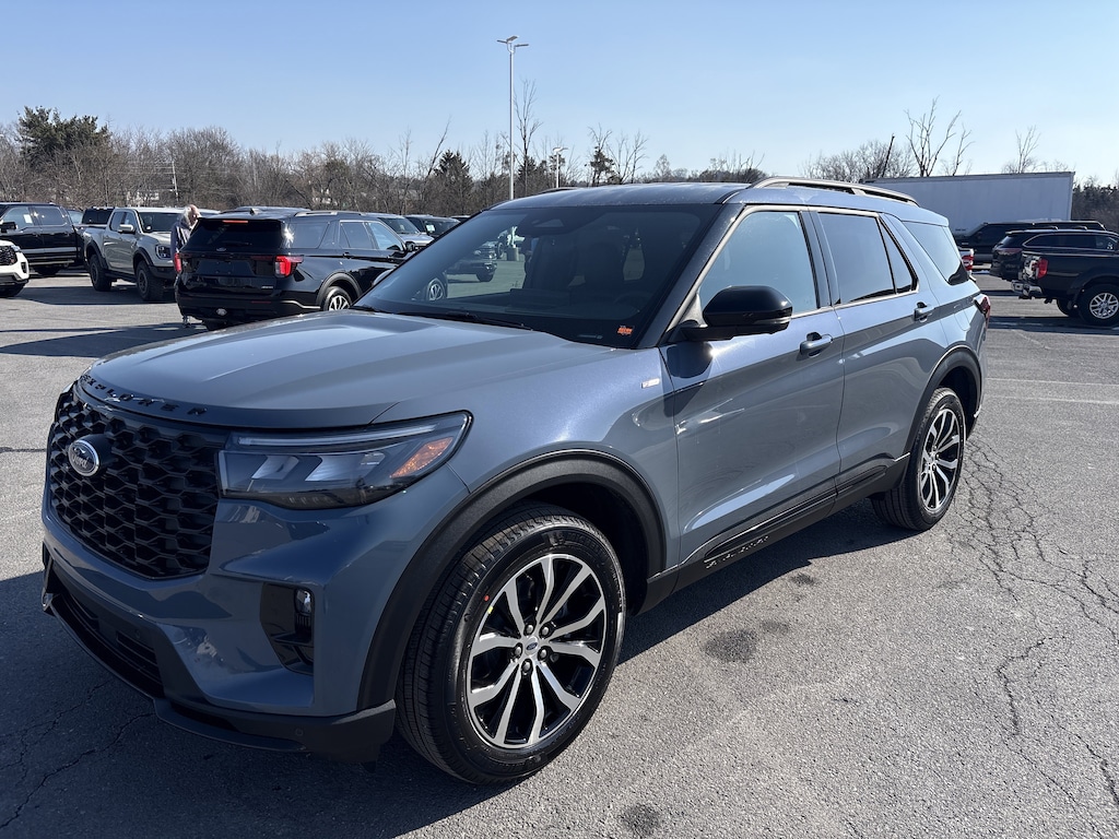 New 2026 Ford Explorer 4DR 4WD ST-Line SUV