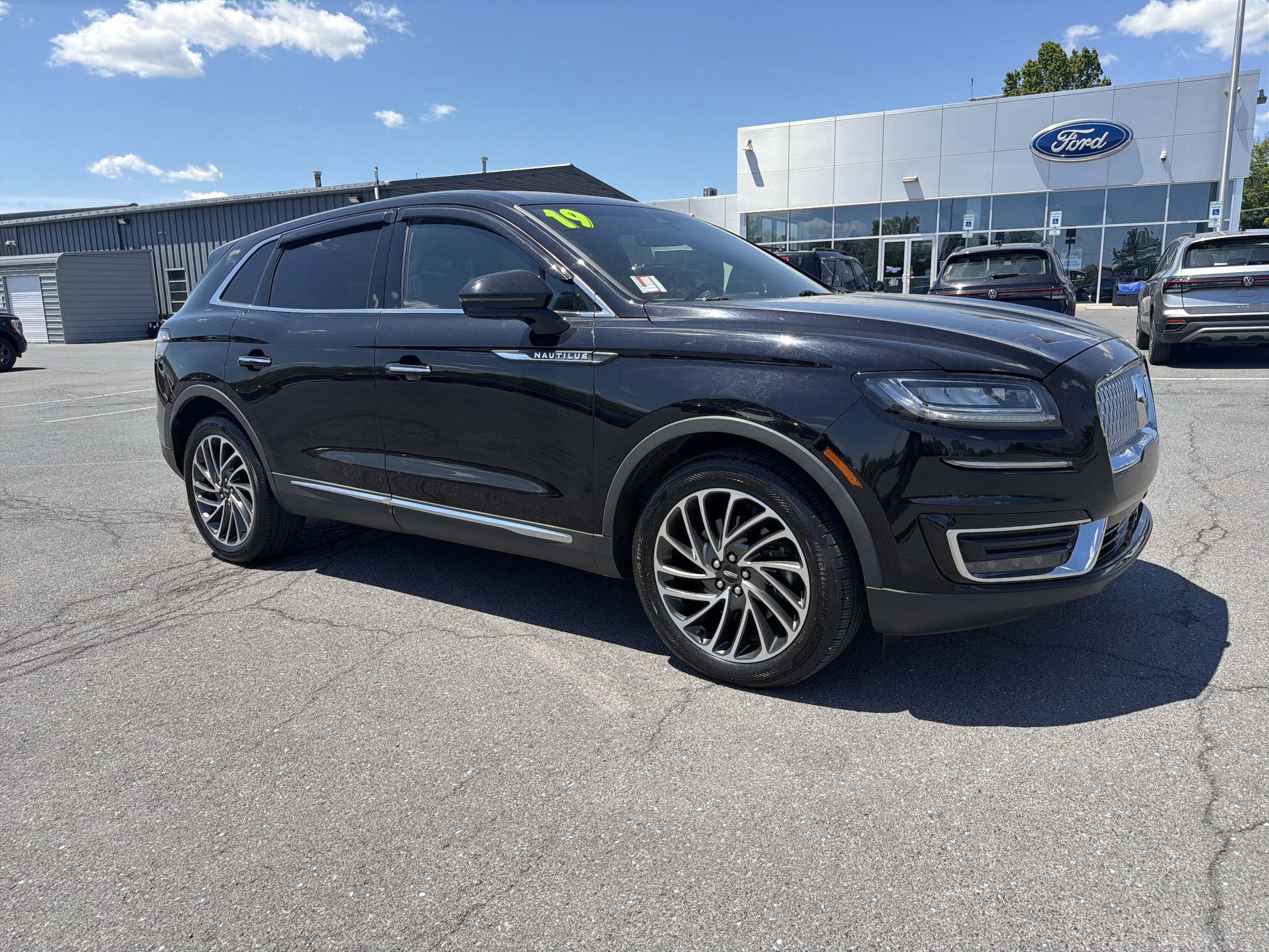 2019 Lincoln Nautilus Reserve AWD's photo