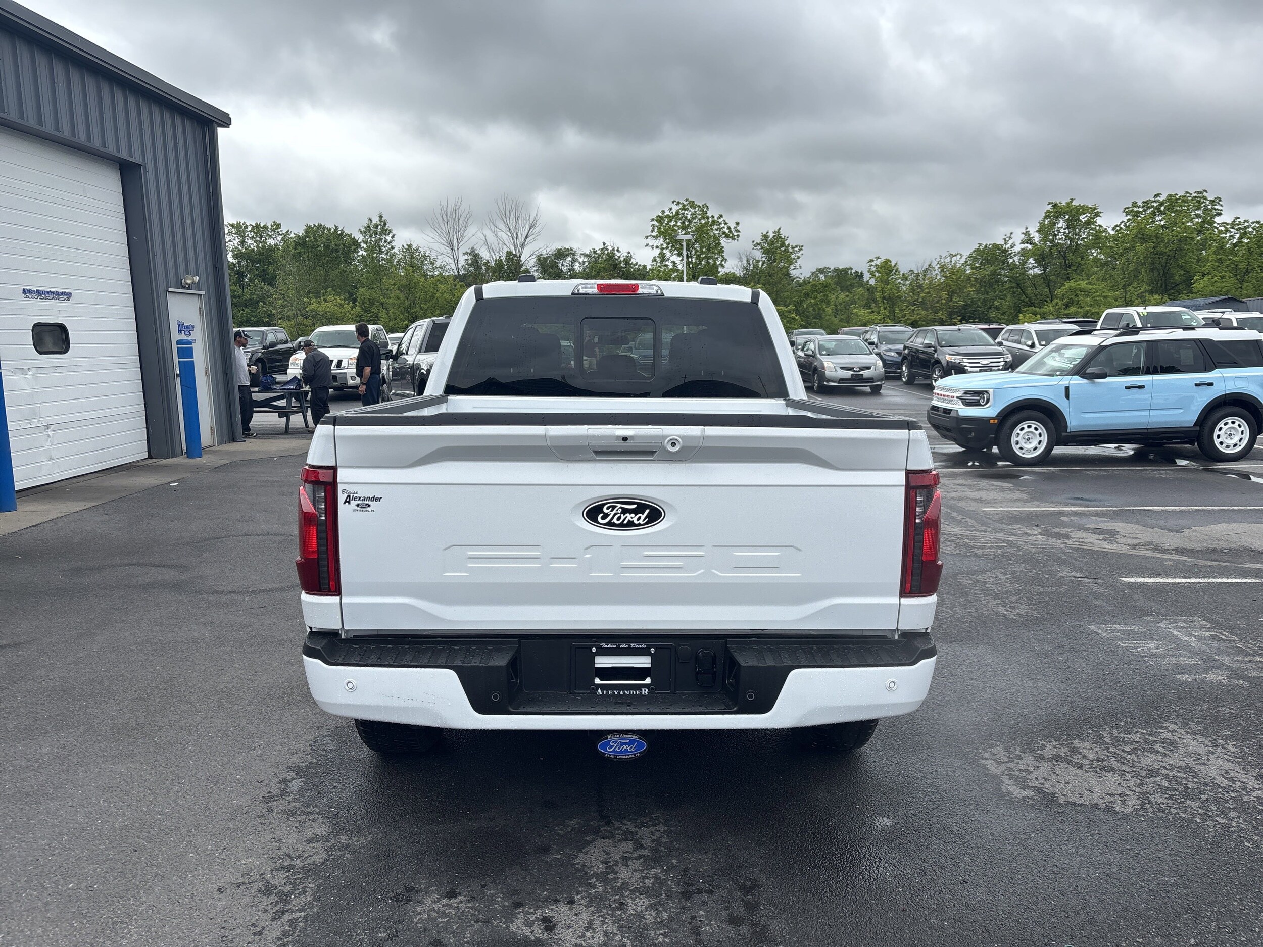 2025 Ford F-150 XLT photo 4