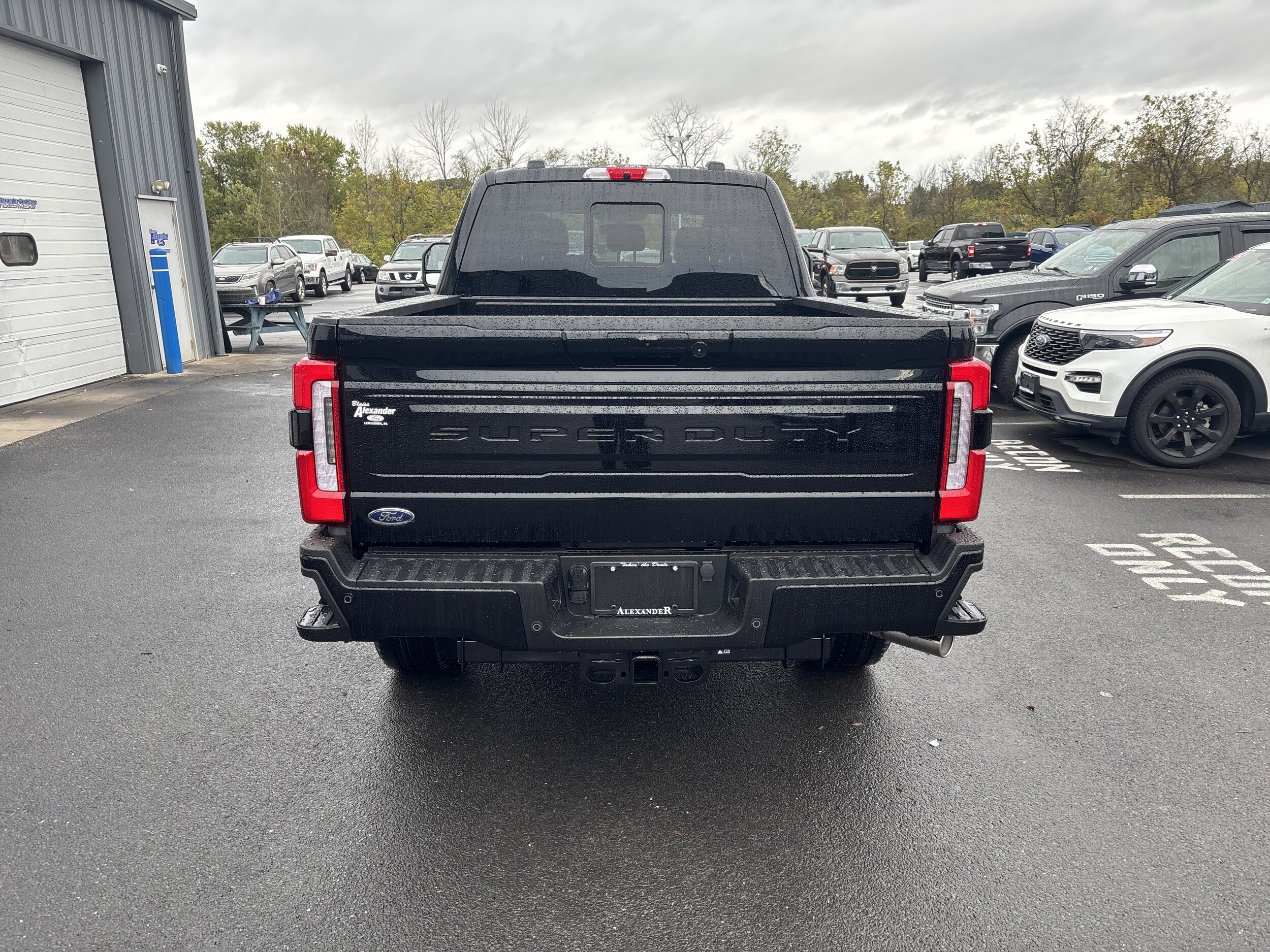 2026 Ford F-250 Platinum photo 3