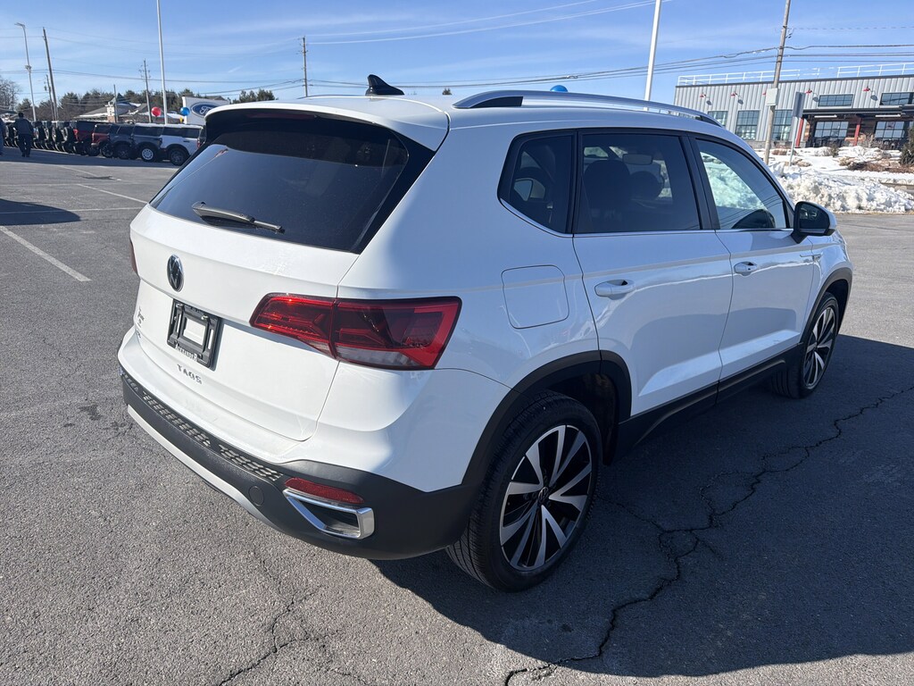 Used 2024 Volkswagen Taos 1.5T SE SUV