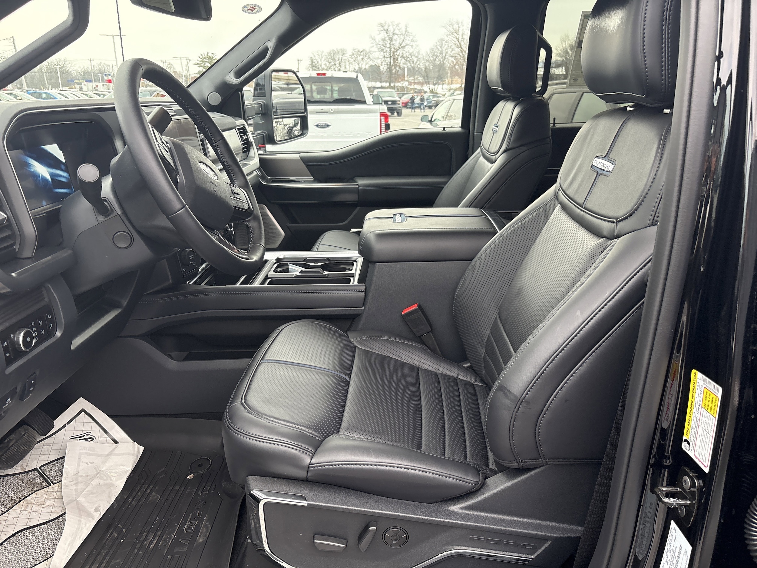 2026 Ford F-250 Super Duty Platinum - Photo 12