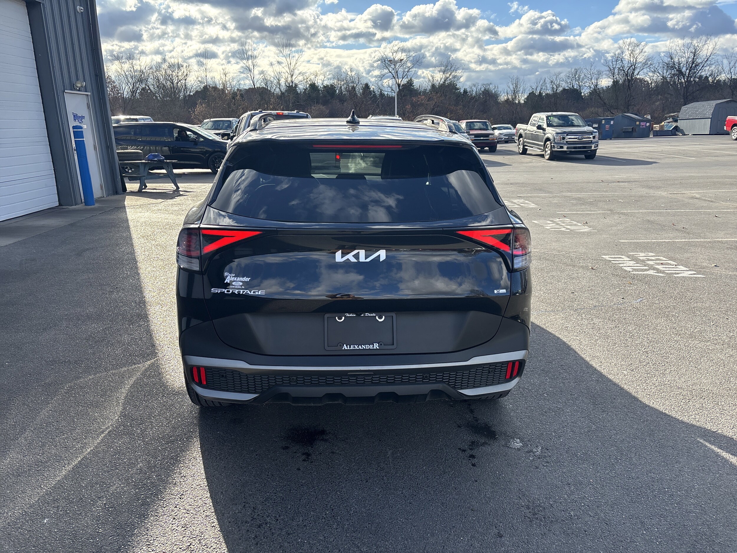 2023 Kia Sportage X-Line photo 4