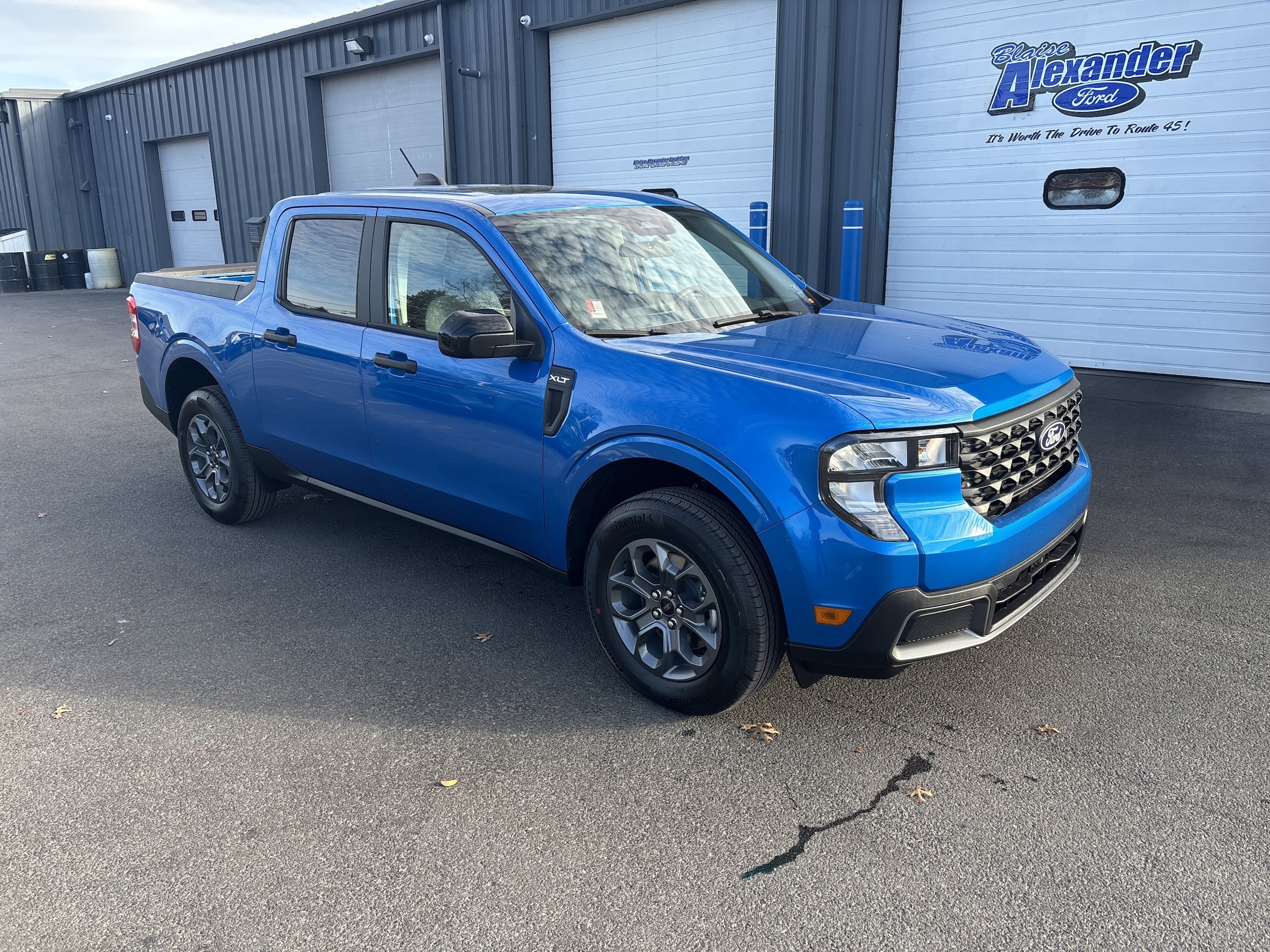 2025 Ford Maverick XLT's photo