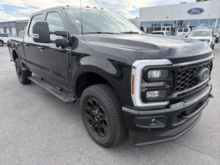 2026 Ford F-350 LARIAT Truck Crew Cab
