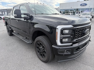2026 Ford F-350 LARIAT Truck Crew Cab