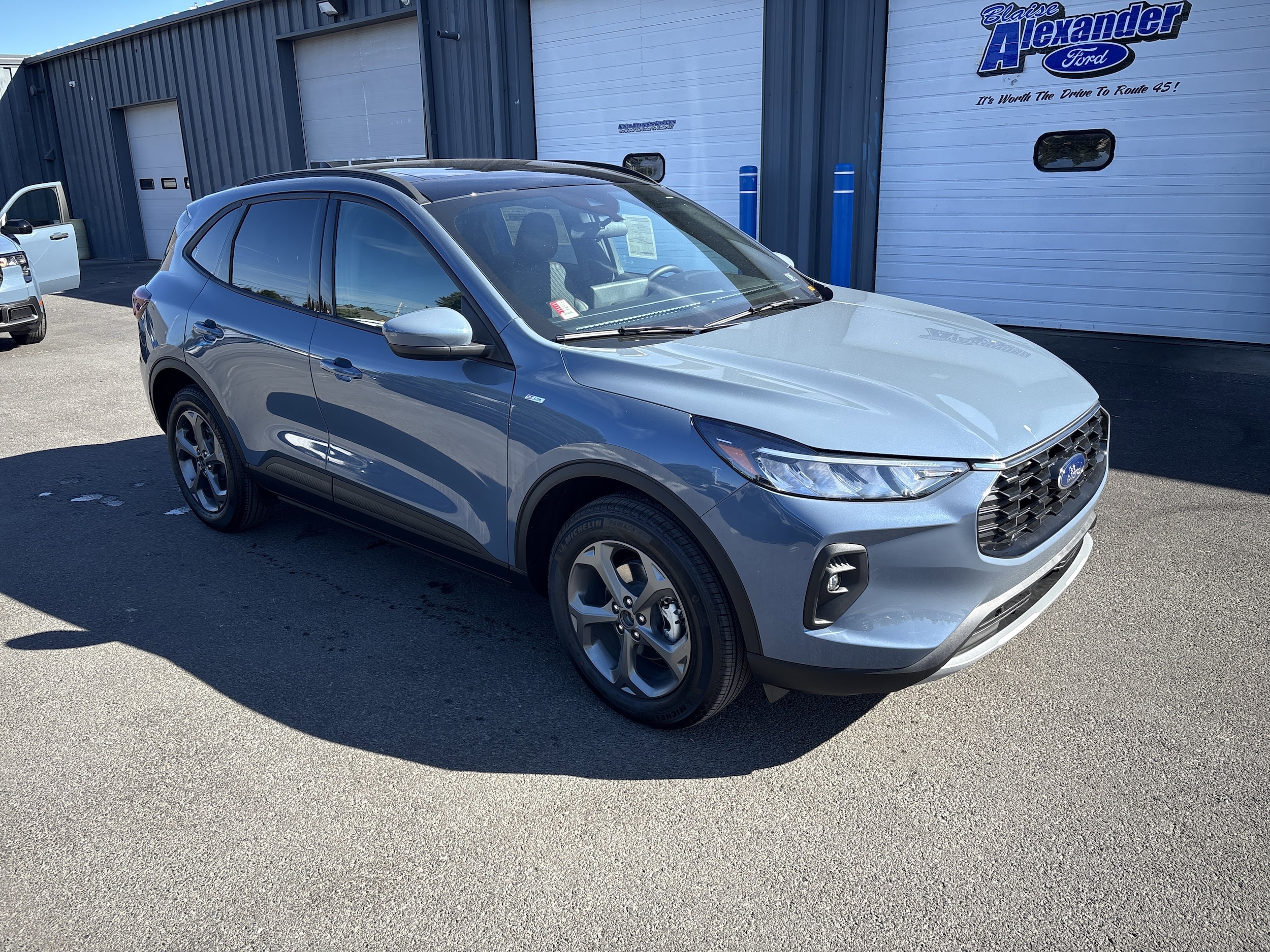 2026 Ford Escape ST-Line Select's photo