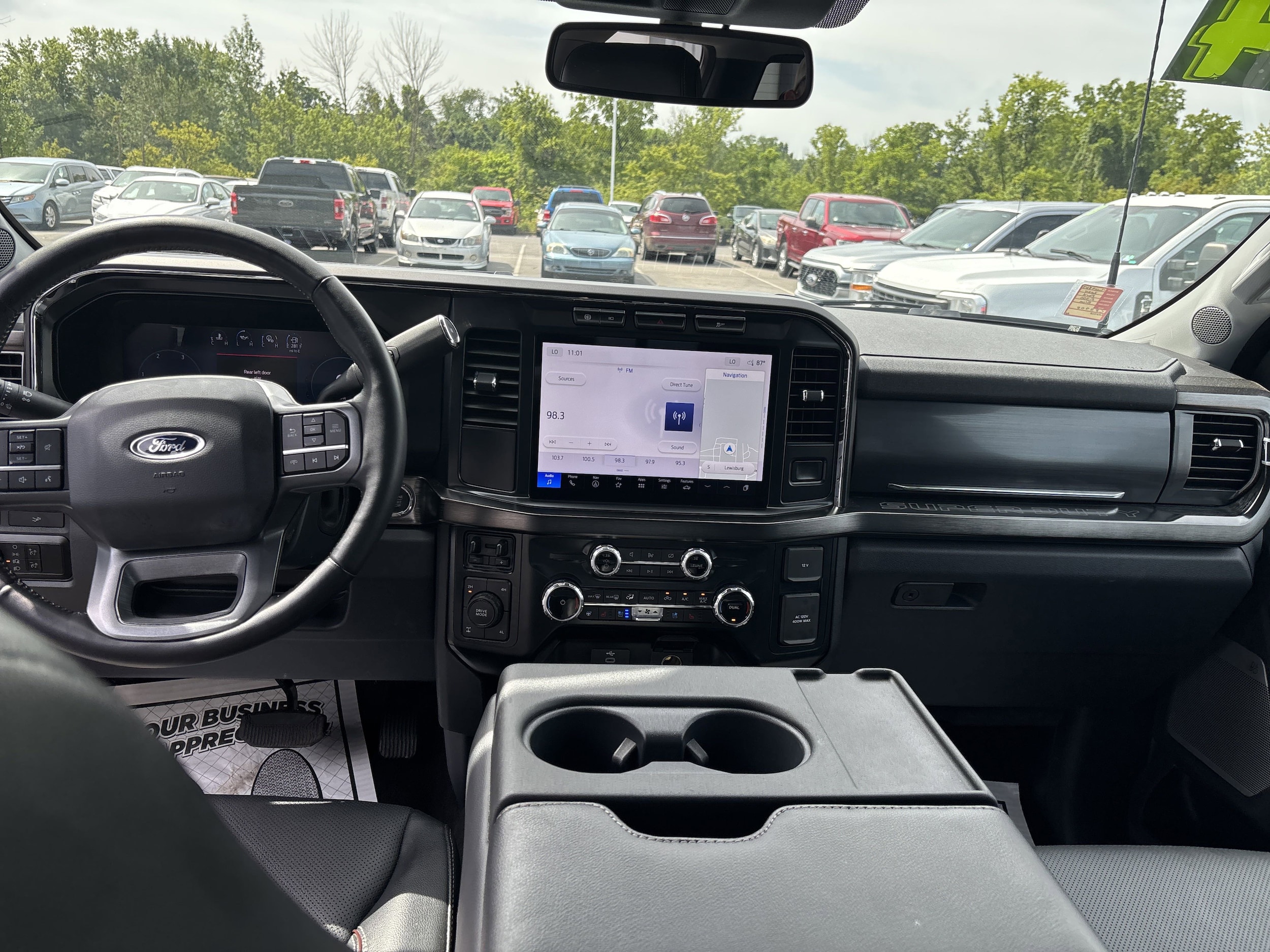 2024 Ford F-350 Super Duty Lariat - Photo 29