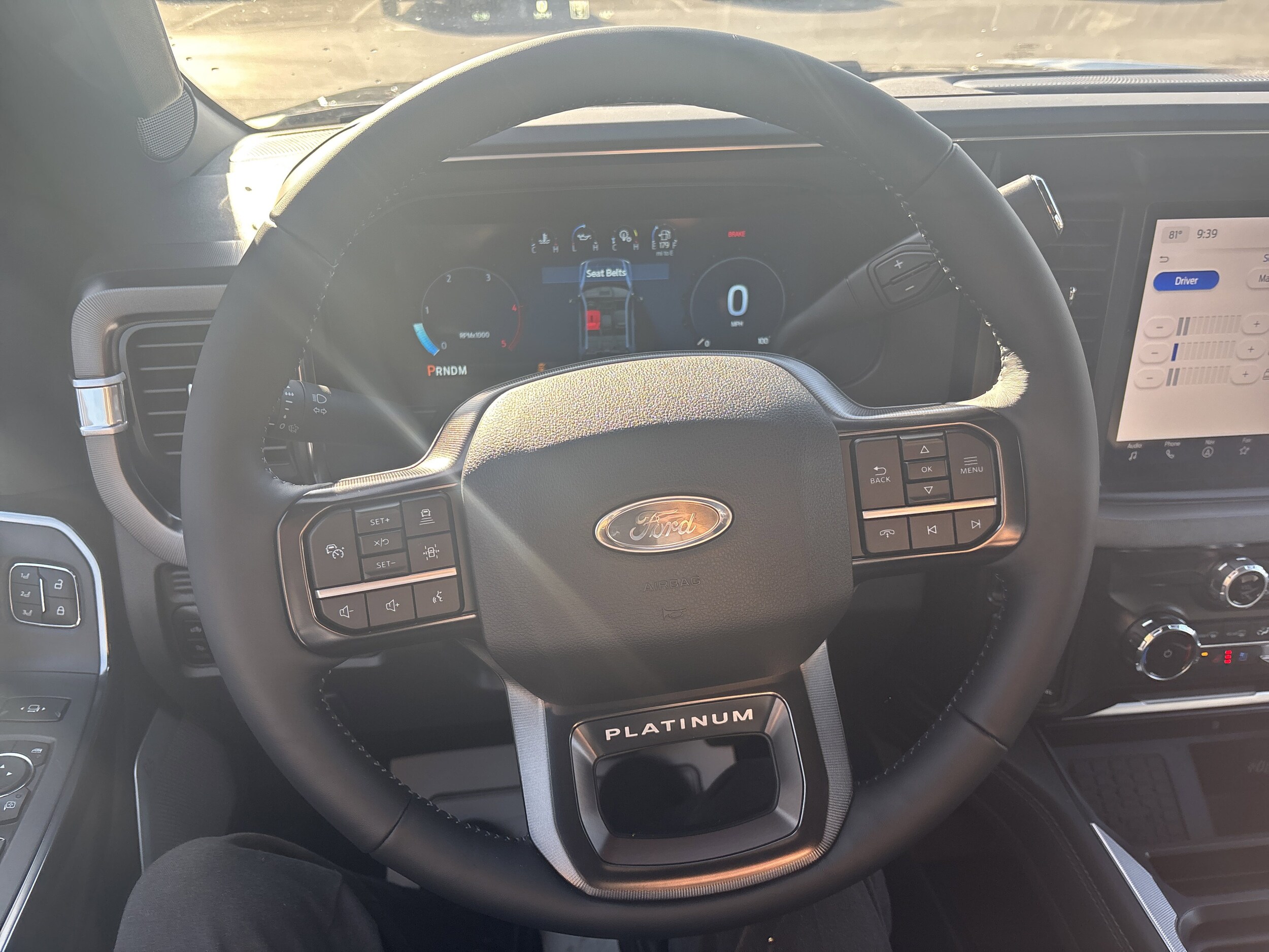 2026 Ford F-250 Super Duty Platinum - Photo 18