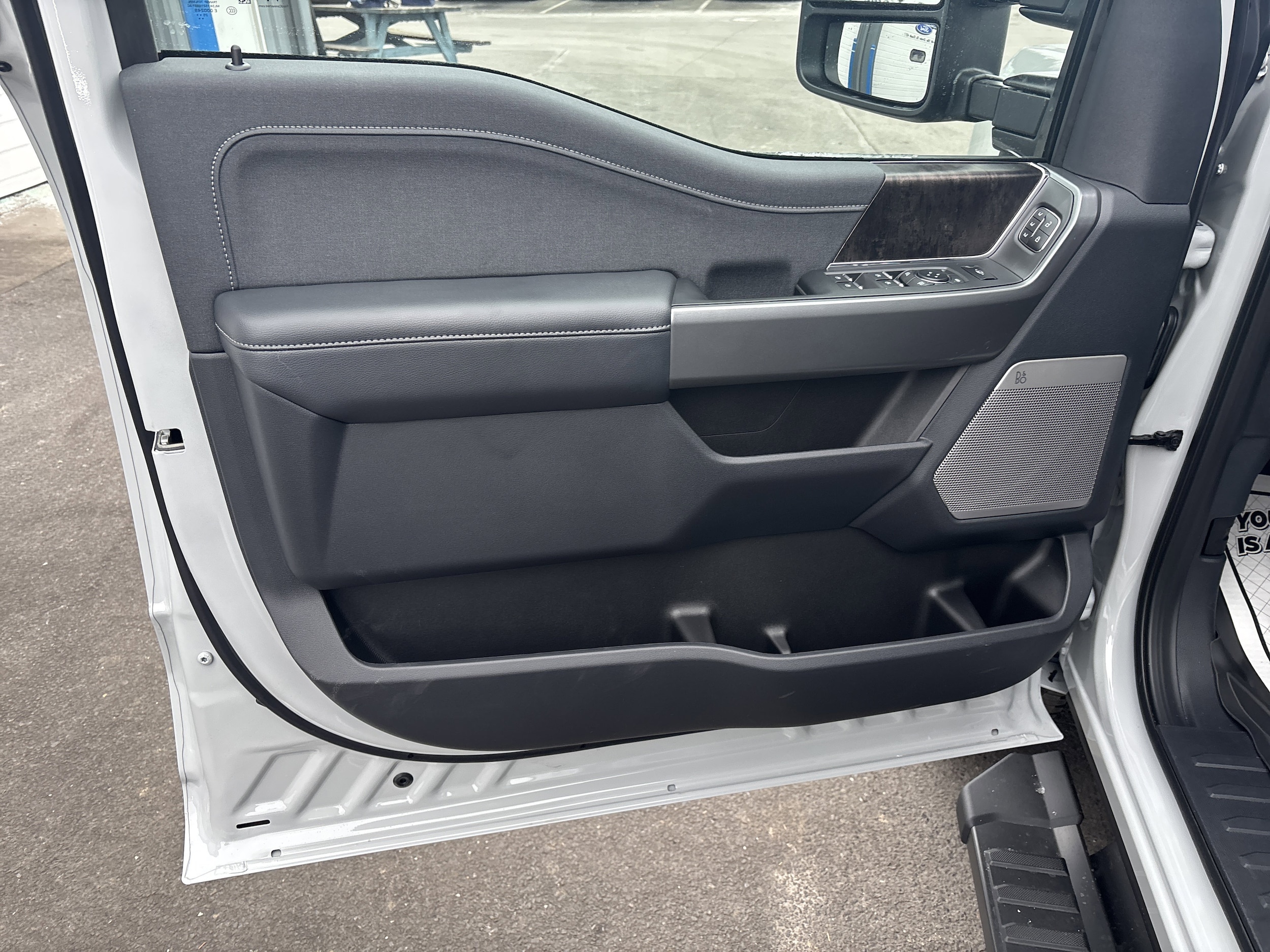 2026 Ford F-350 Super Duty Lariat - Photo 16
