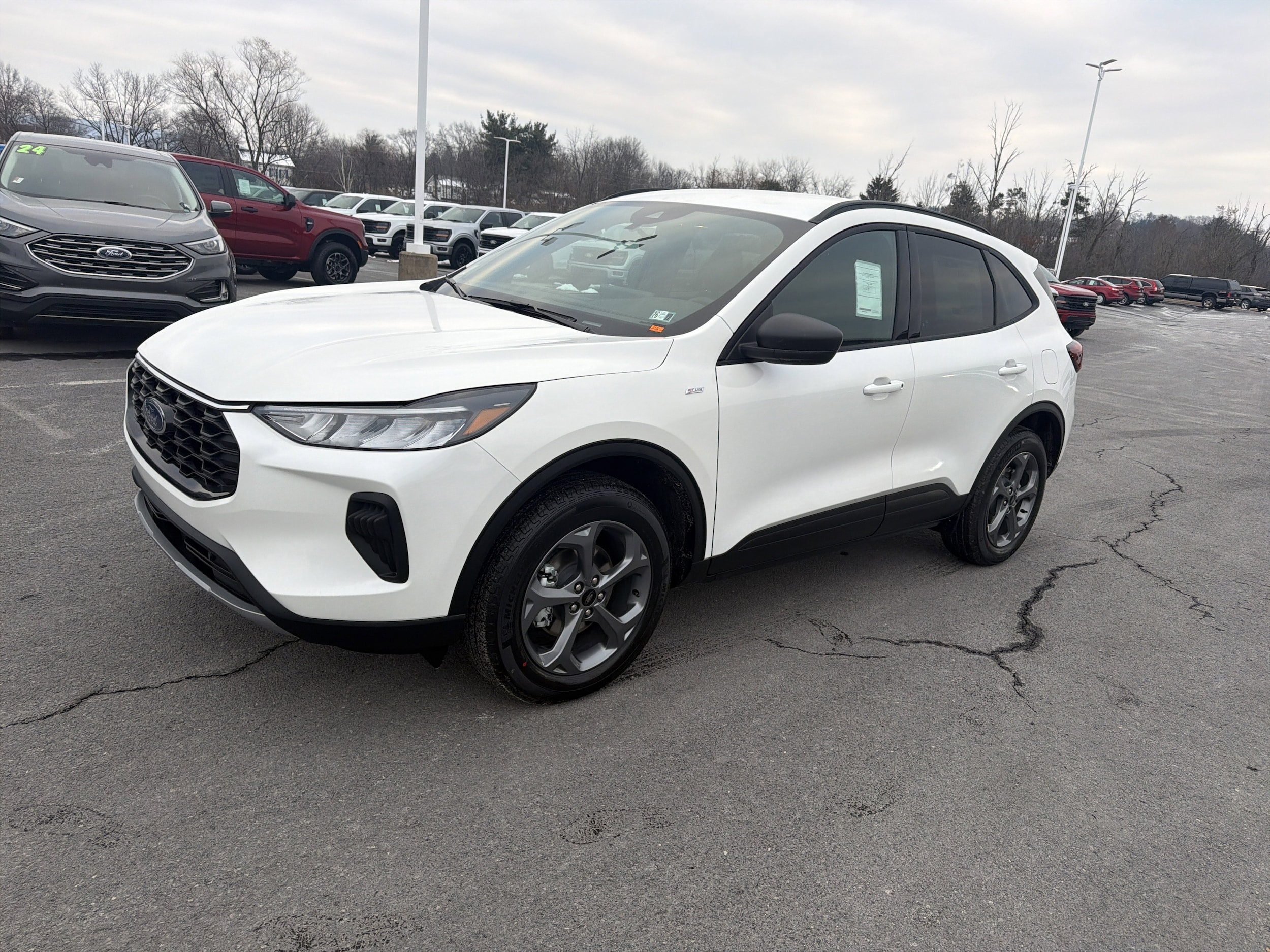 2026 Ford Escape ST-Line - Photo 8