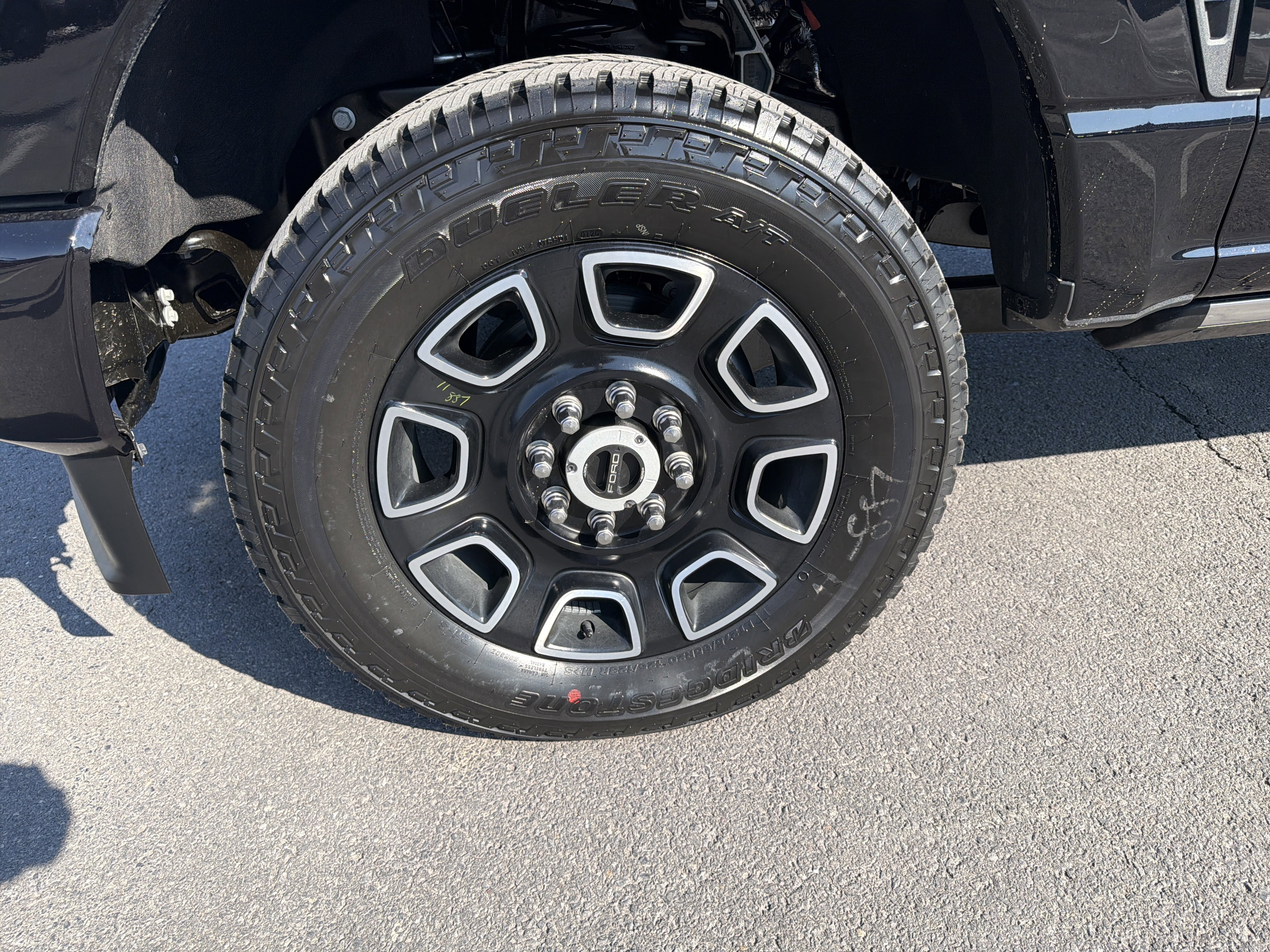2026 Ford F-250 Super Duty Platinum - Photo 11