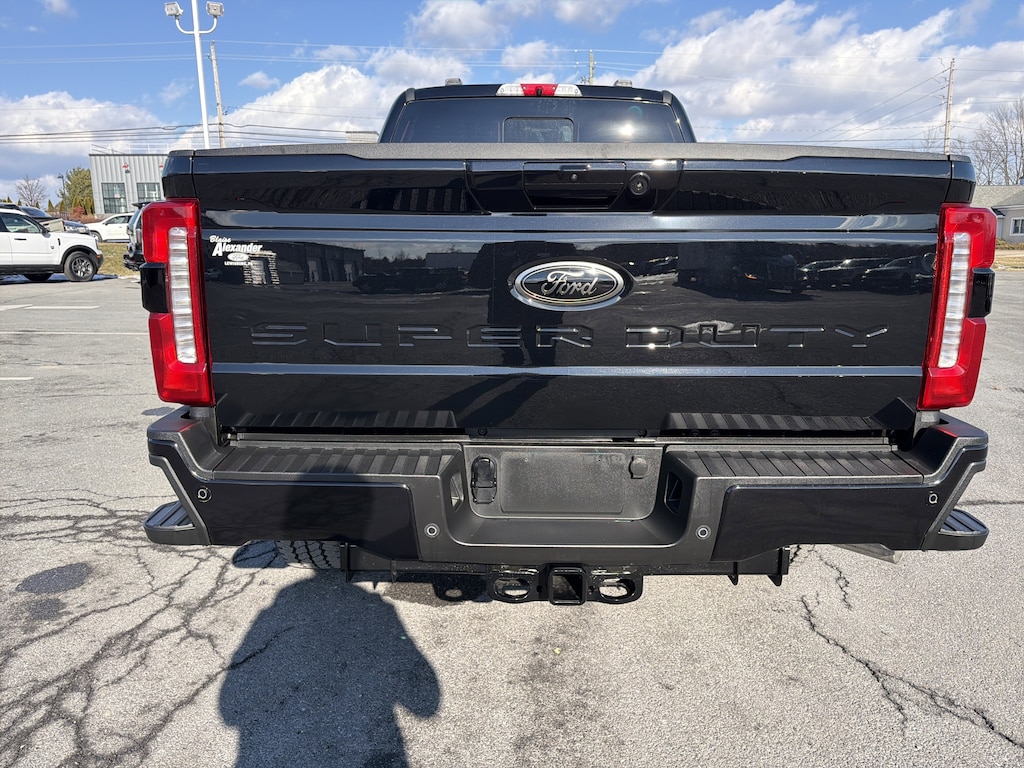 New 2026 Ford F-350 F-350 Lariat Truck Crew Cab