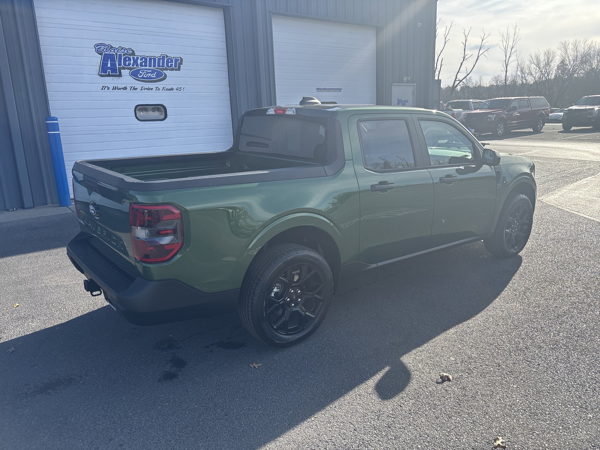 2025 Ford Maverick XLT photo 2