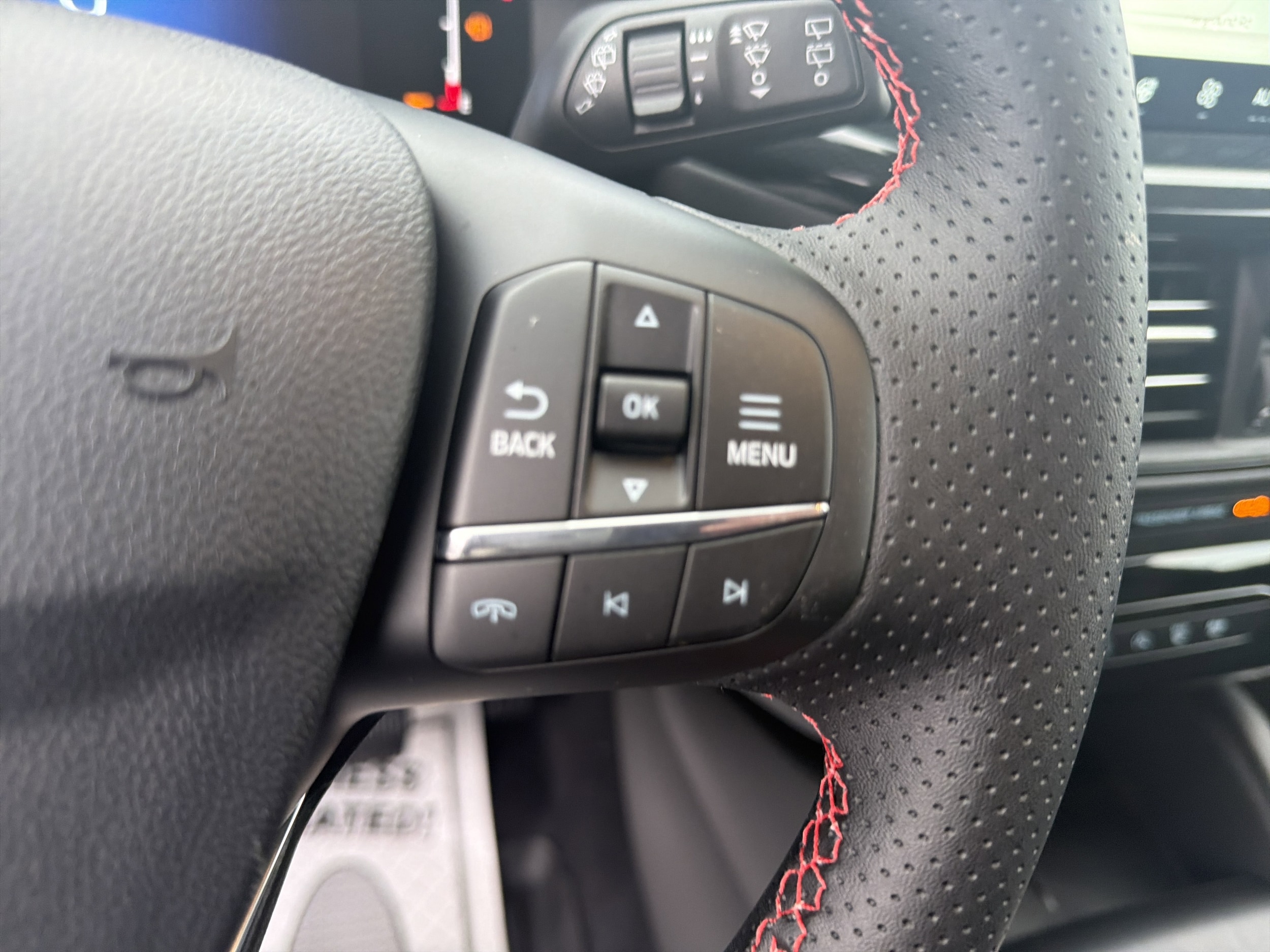 2026 Ford Escape ST-Line - Photo 19