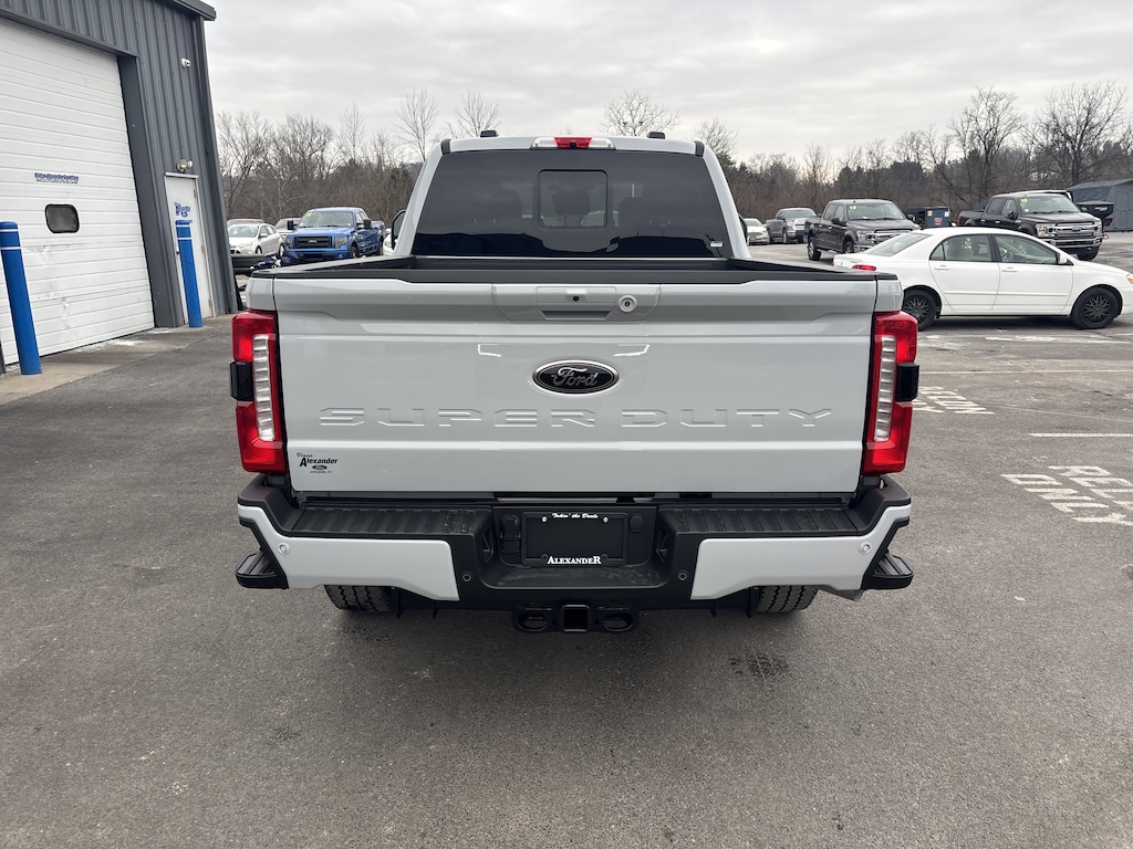 New 2026 Ford F-350 F-350 Lariat Truck Crew Cab