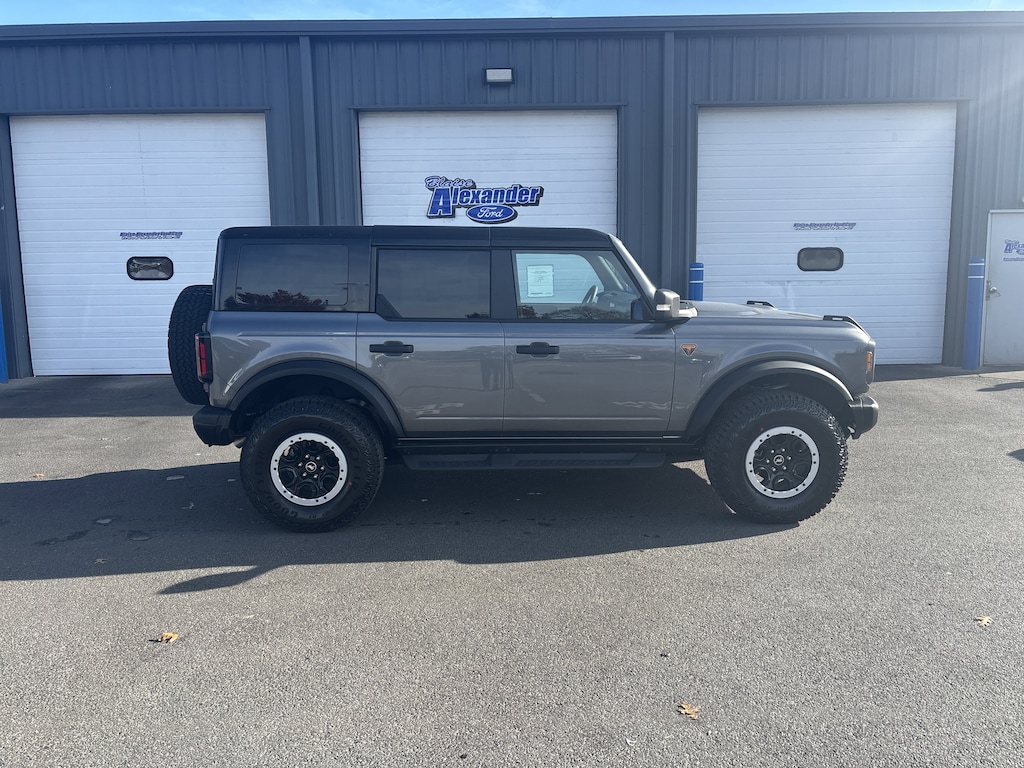 New 2025 Ford Bronco Badlands SUV