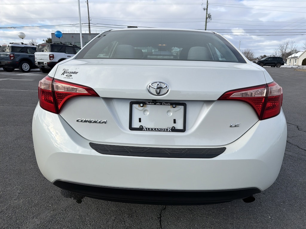 Used 2018 Toyota Corolla LE Sedan