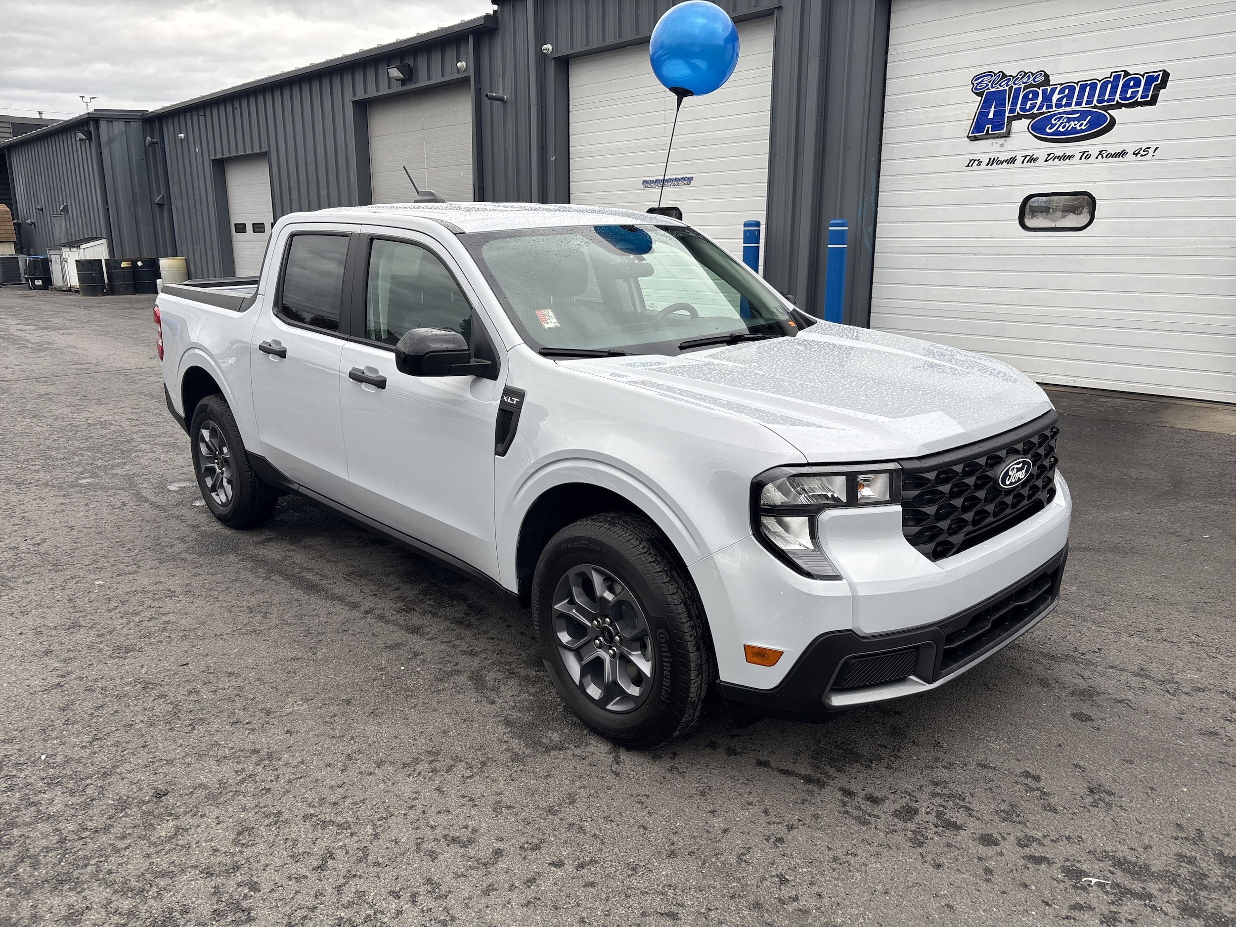 2025 Ford Maverick XLT's photo