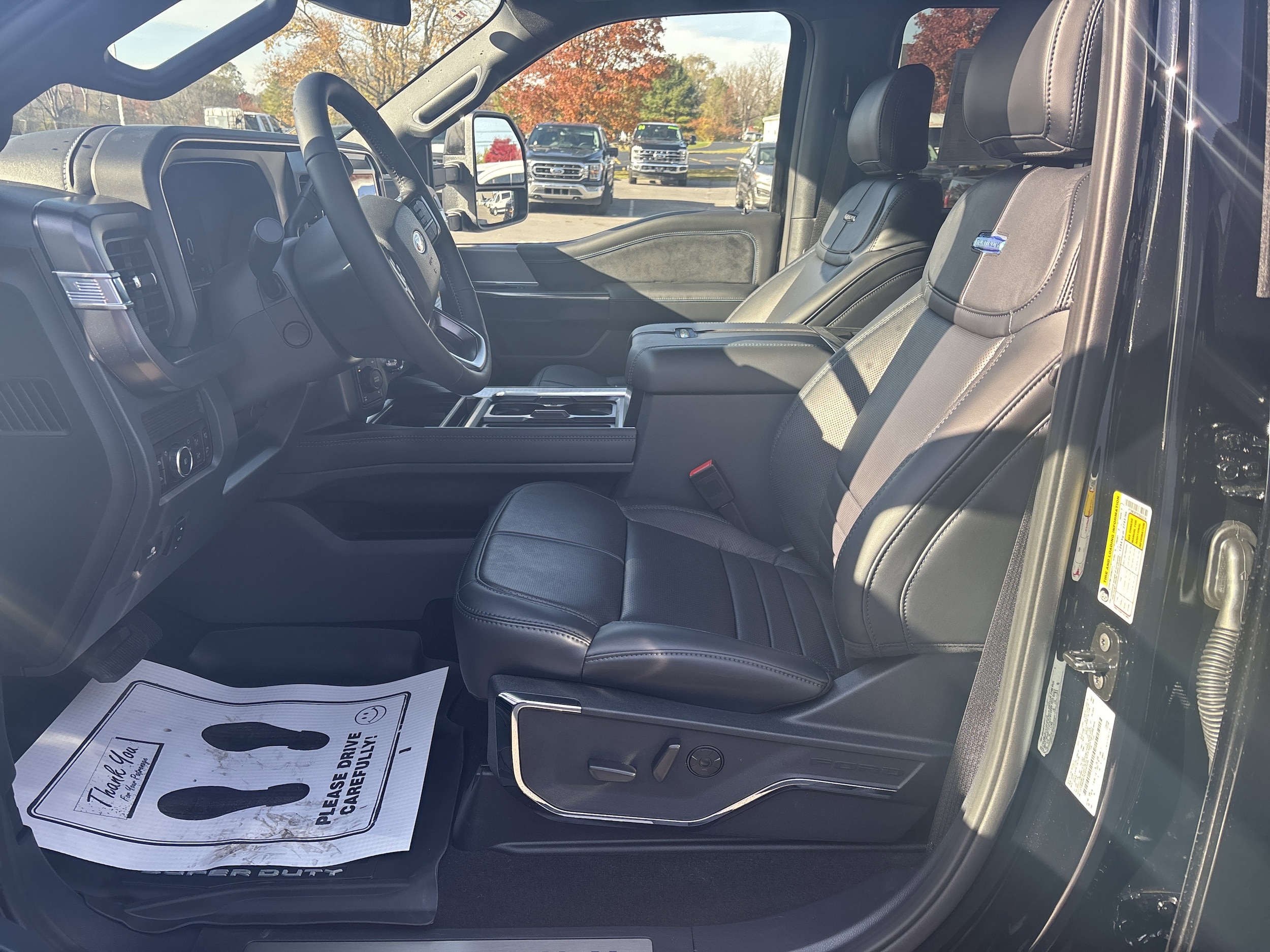 2026 Ford F-250 Super Duty Platinum - Photo 12