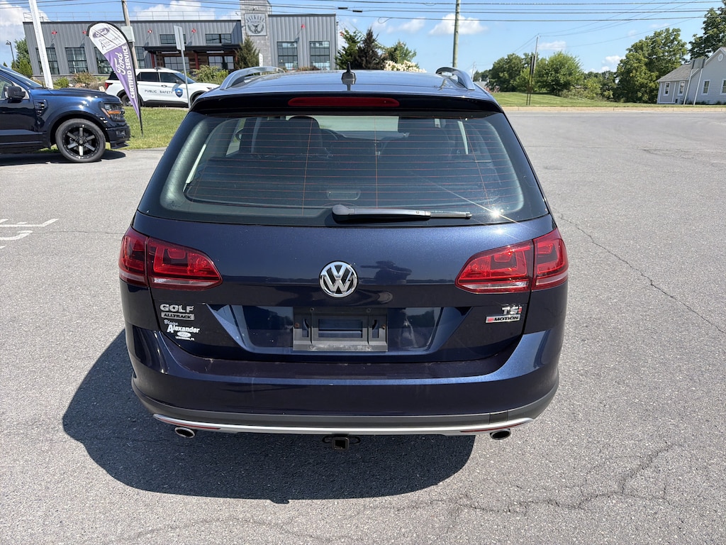 Used 2017 Volkswagen Golf Alltrack Wagon