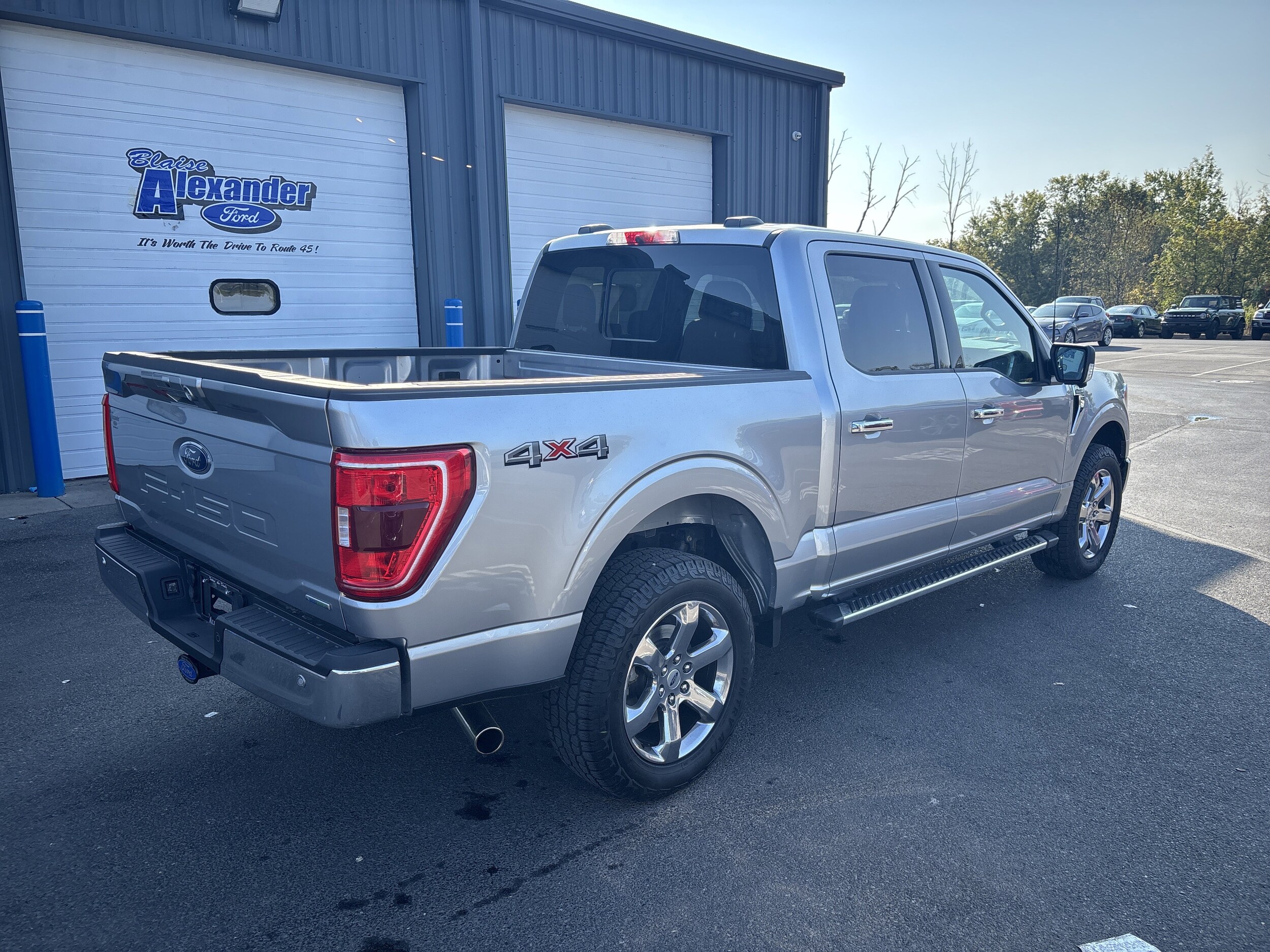 2022 Ford F-150 XLT photo 2