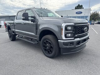 2026 Ford F-350 LARIAT Truck Crew Cab